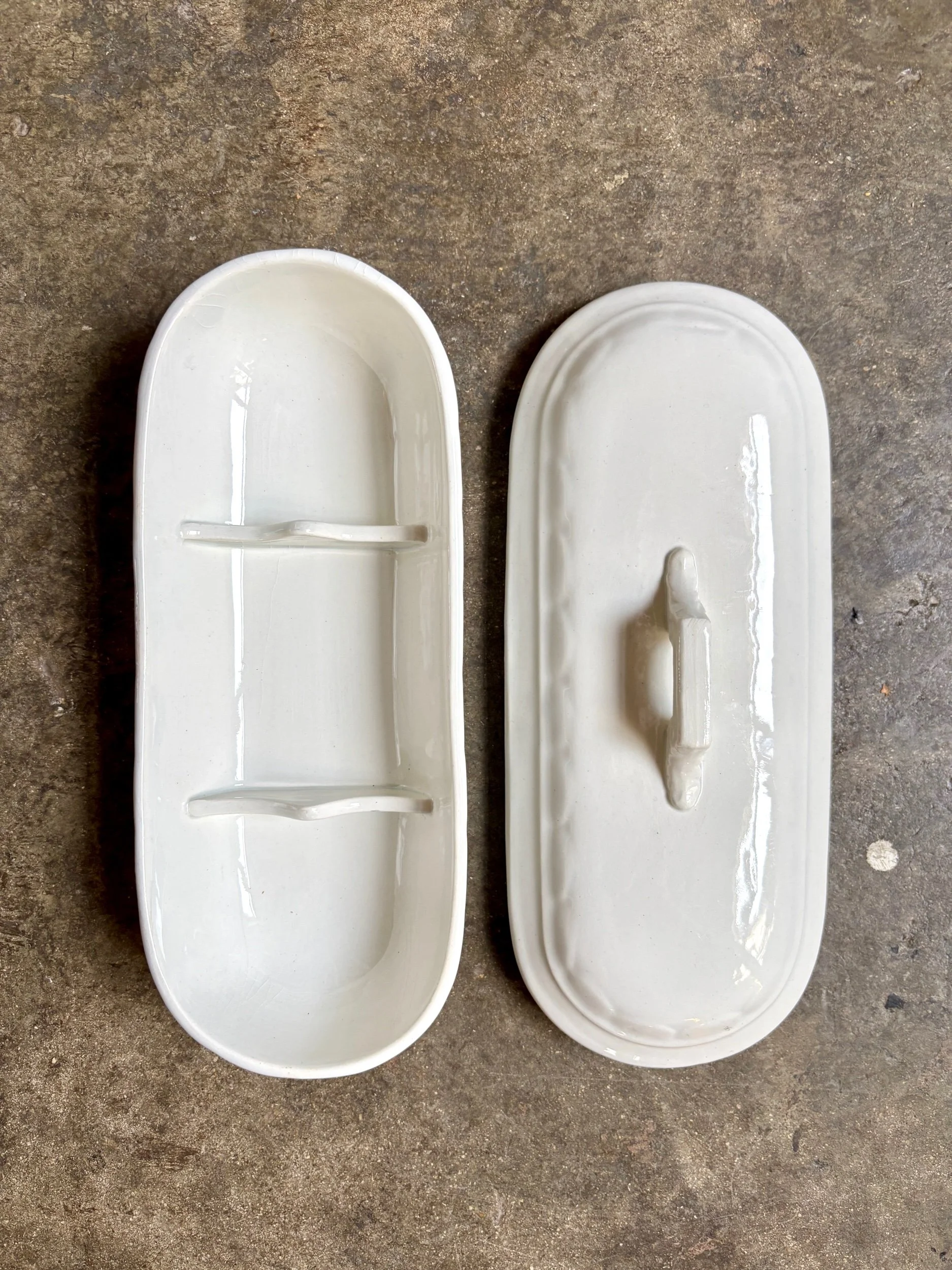 boite-peigne-gien-terre-de-fer-blanc-decoration-rangement-vintage-axs-design-paris-france