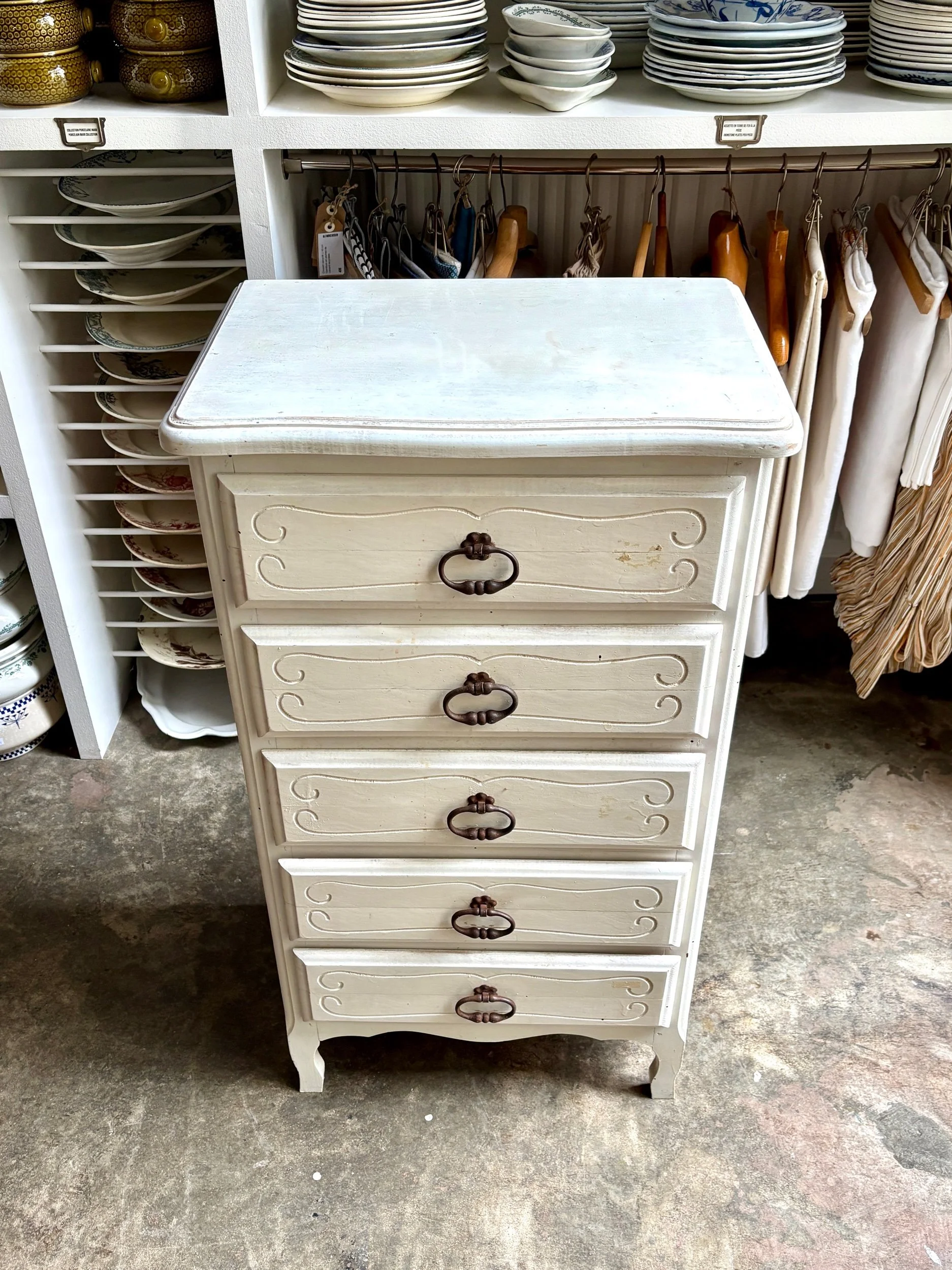 chiffonnier-meuble-bois-blanc-tiroirs-vintage-axs-design-paris-france