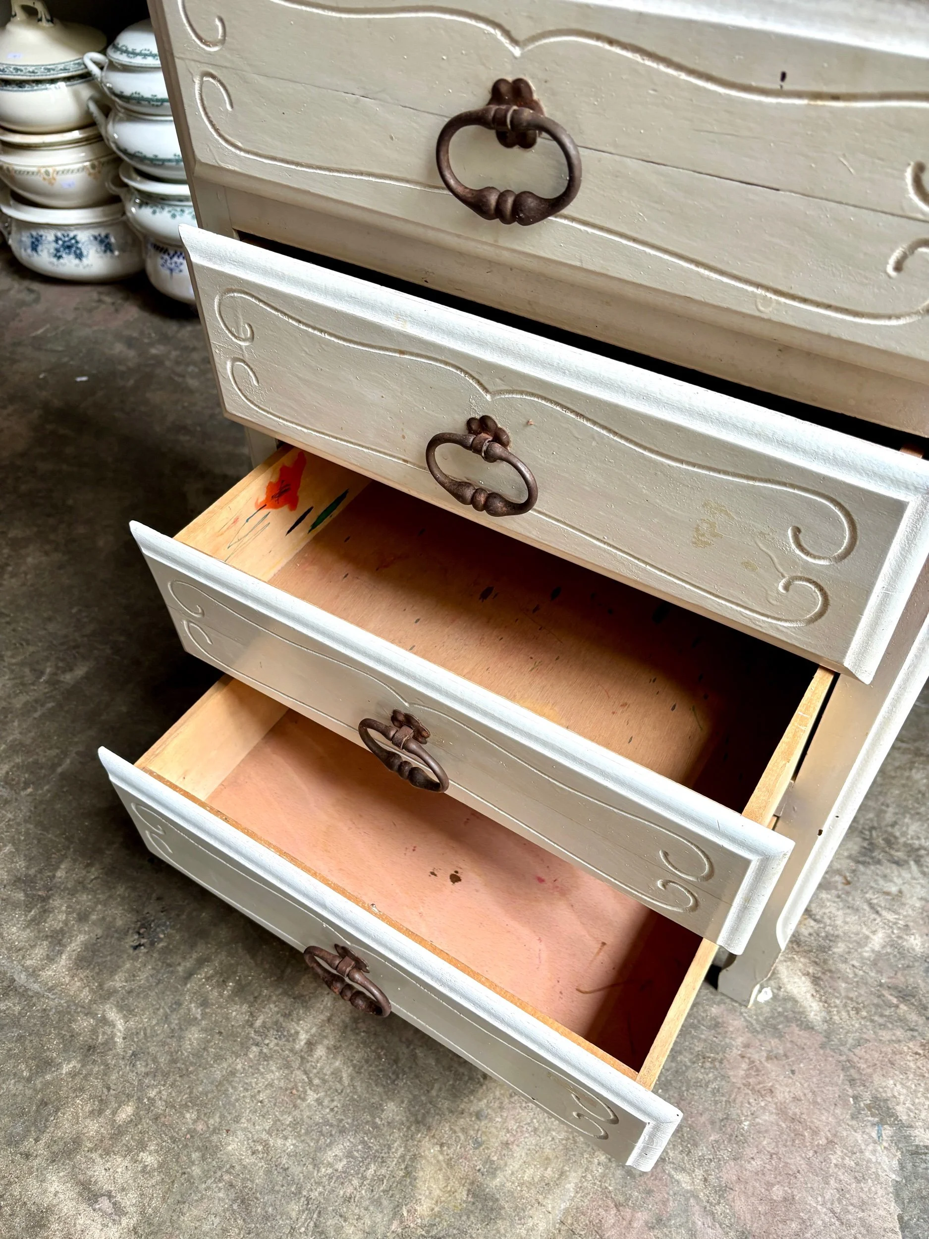 chiffonnier-meuble-bois-blanc-tiroirs-vintage-axs-design-paris-france