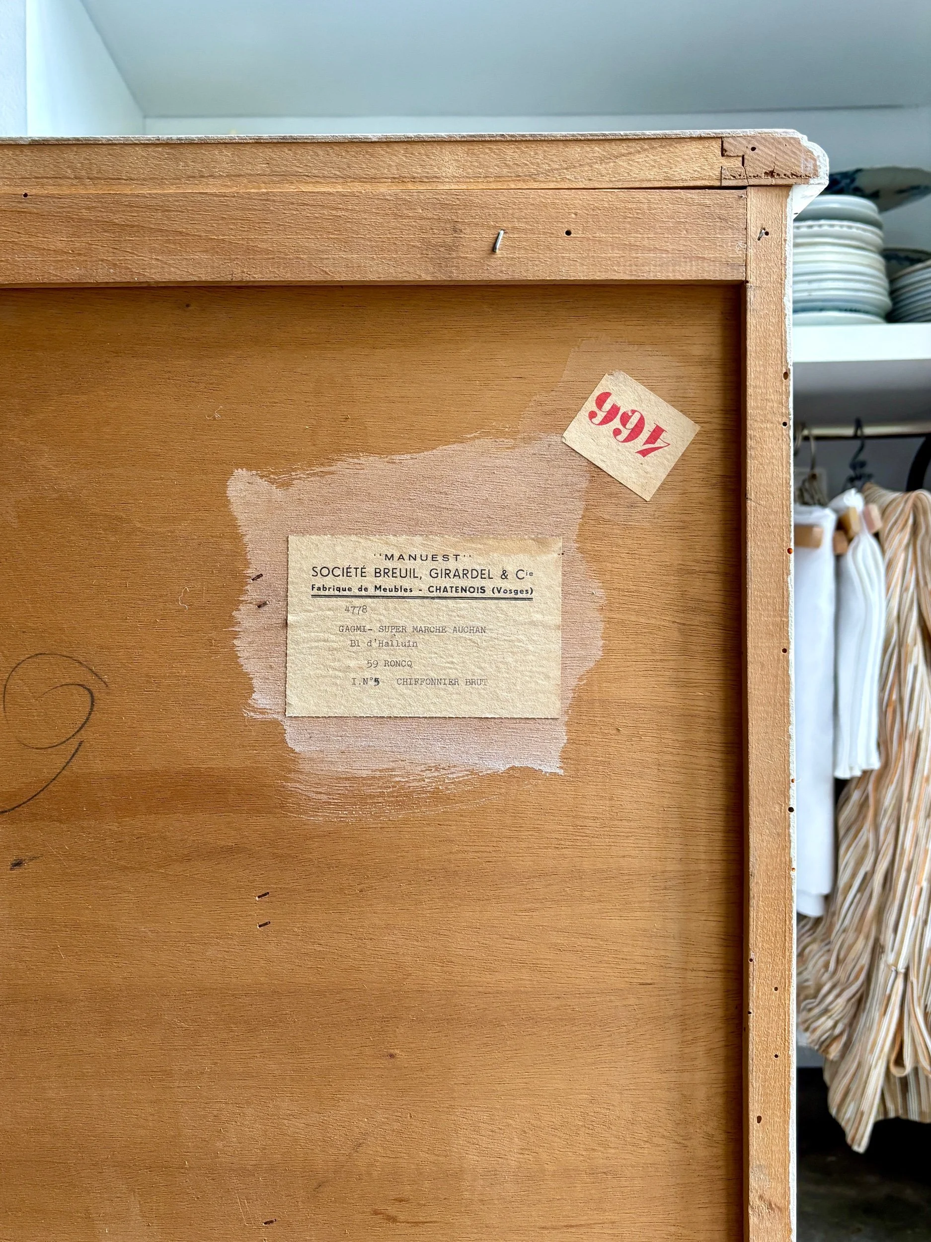 chiffonnier-meuble-bois-blanc-tiroirs-vintage-axs-design-paris-france