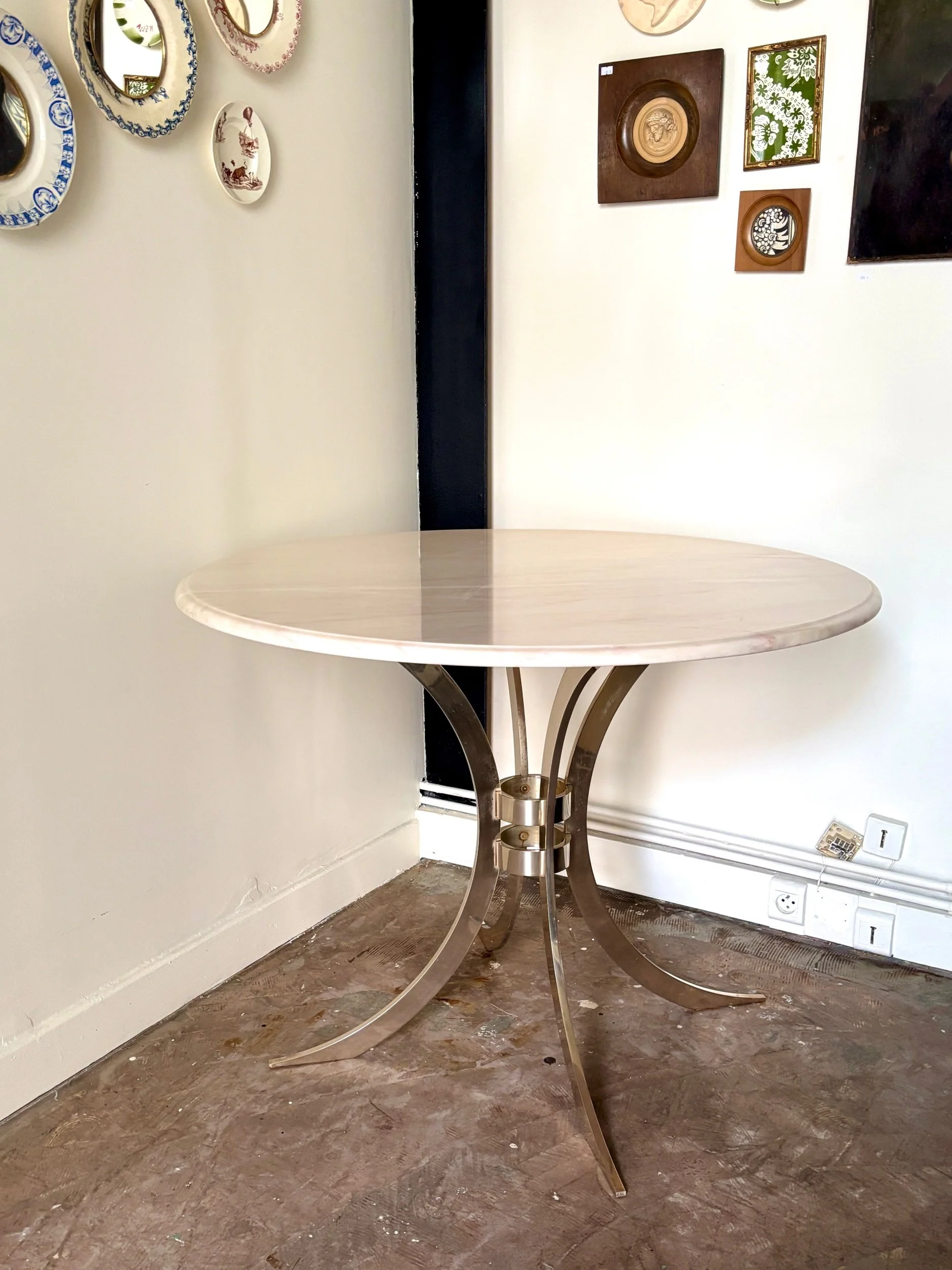 Table à manger ronde en onyx et métal chromé ⌀ 100 cm