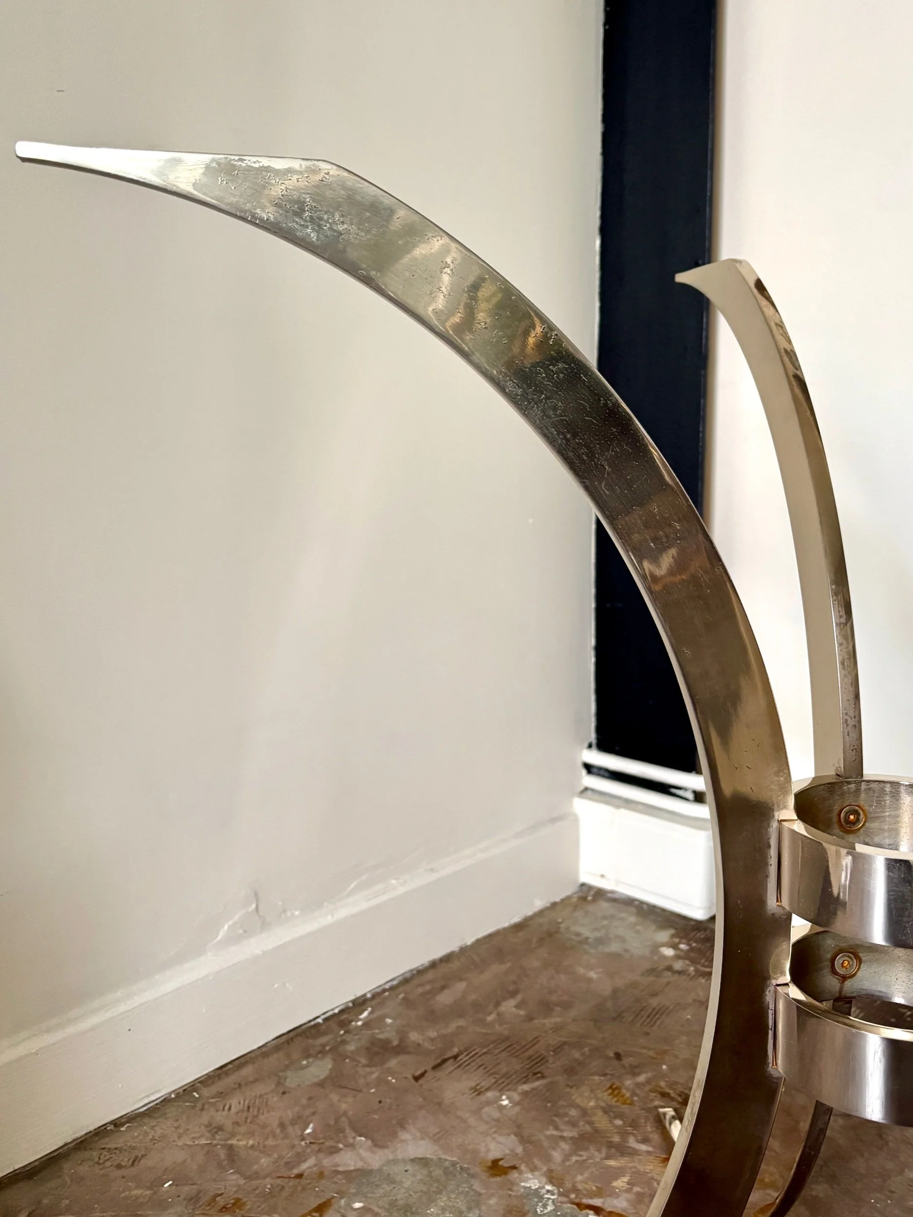 table-manger-ronde-onyx-metal-argente-vintage-axs-design-paris-france