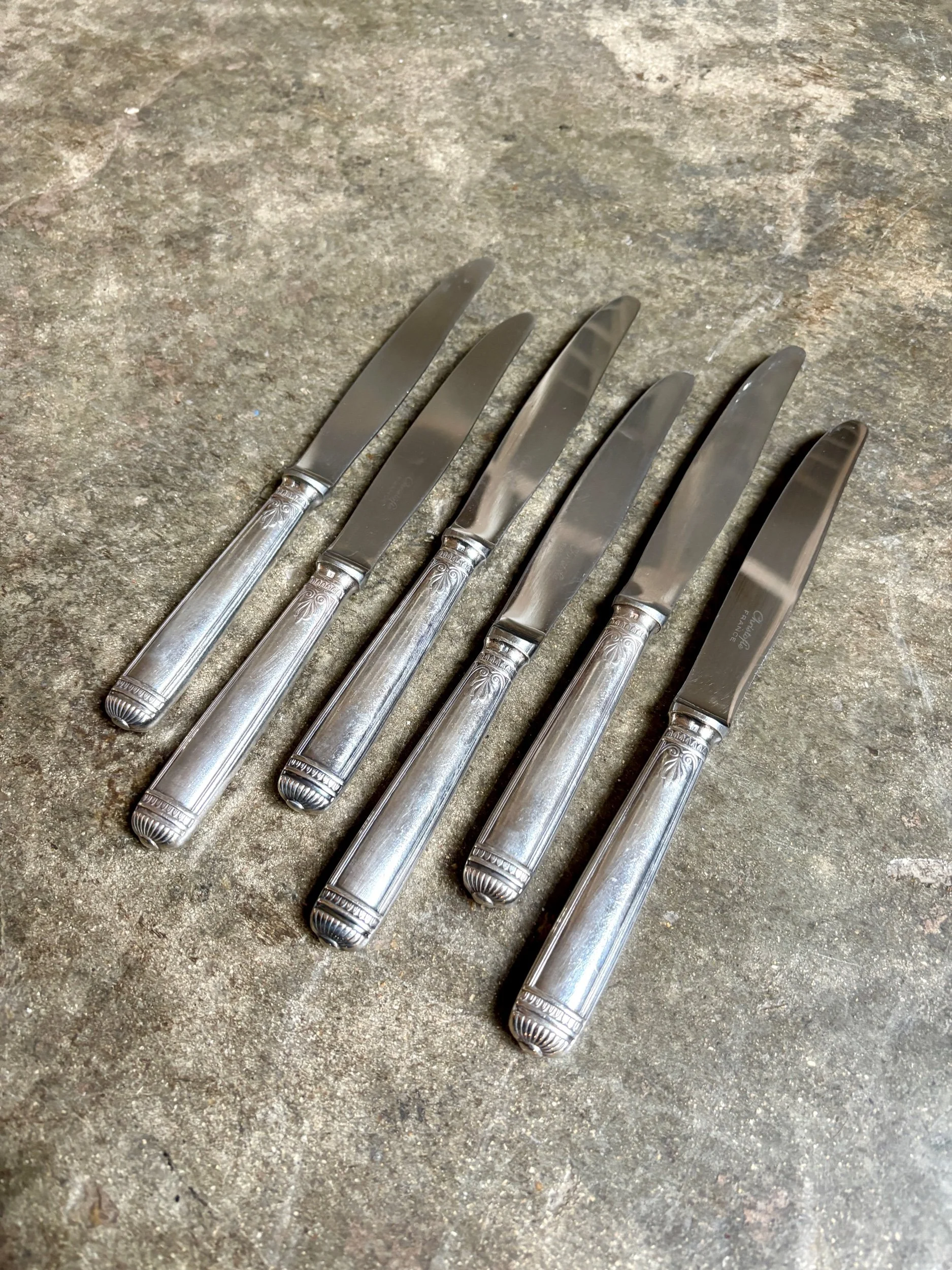 6-couteaux-christofle-malmaison-metal-argente-couverts-vintage-axs-design-paris-france
