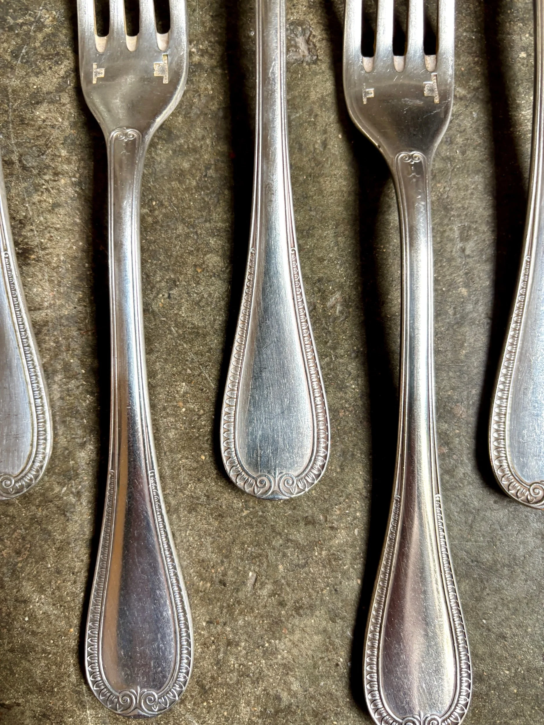 6-fourchettes-christofle-malmaison-metal-argente-couverts-vintage-axs-design-paris-france