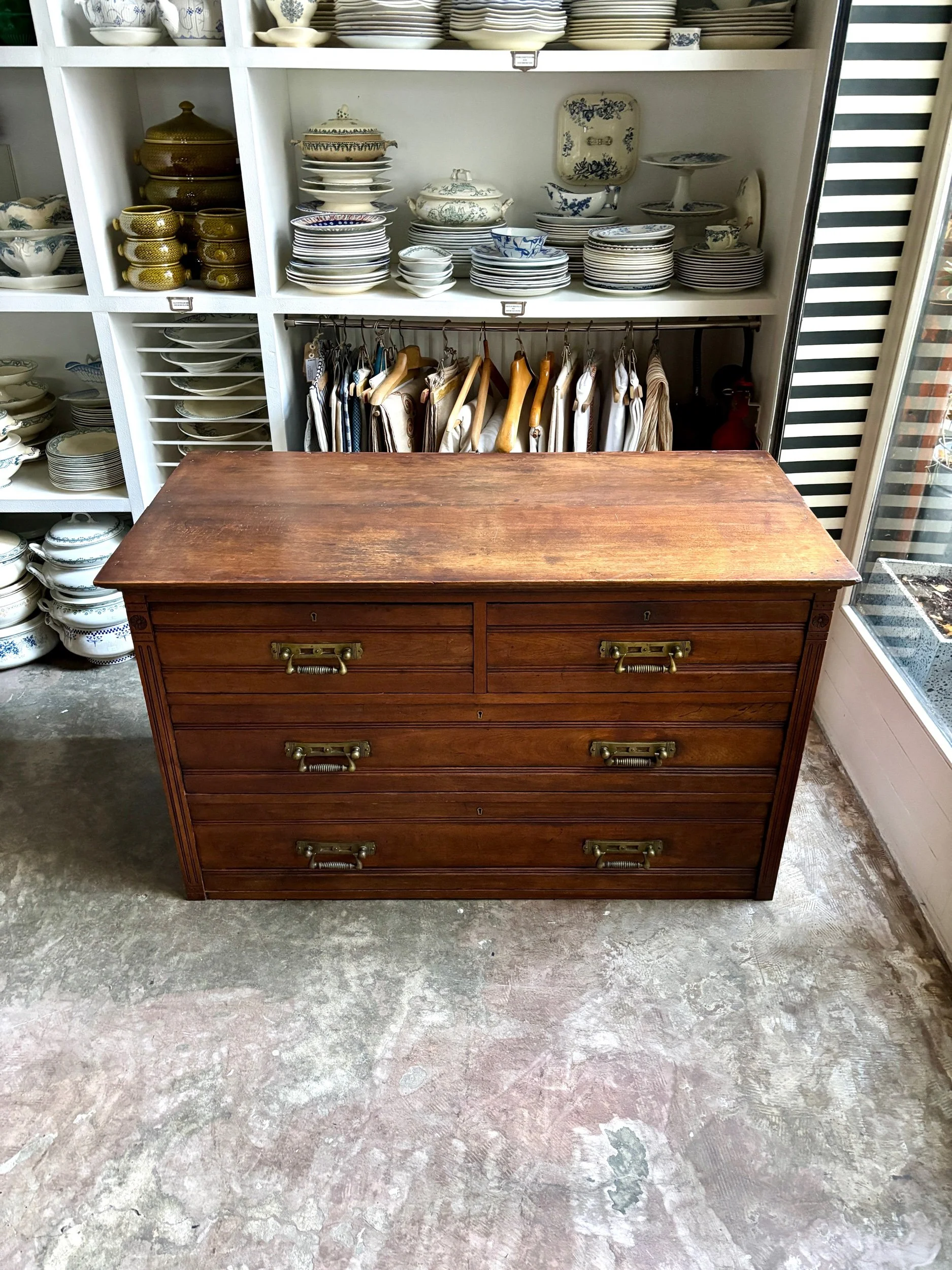 commode-hobbs-co-anglais-bois-meuble-rangement-vintage-axs-design-paris-france