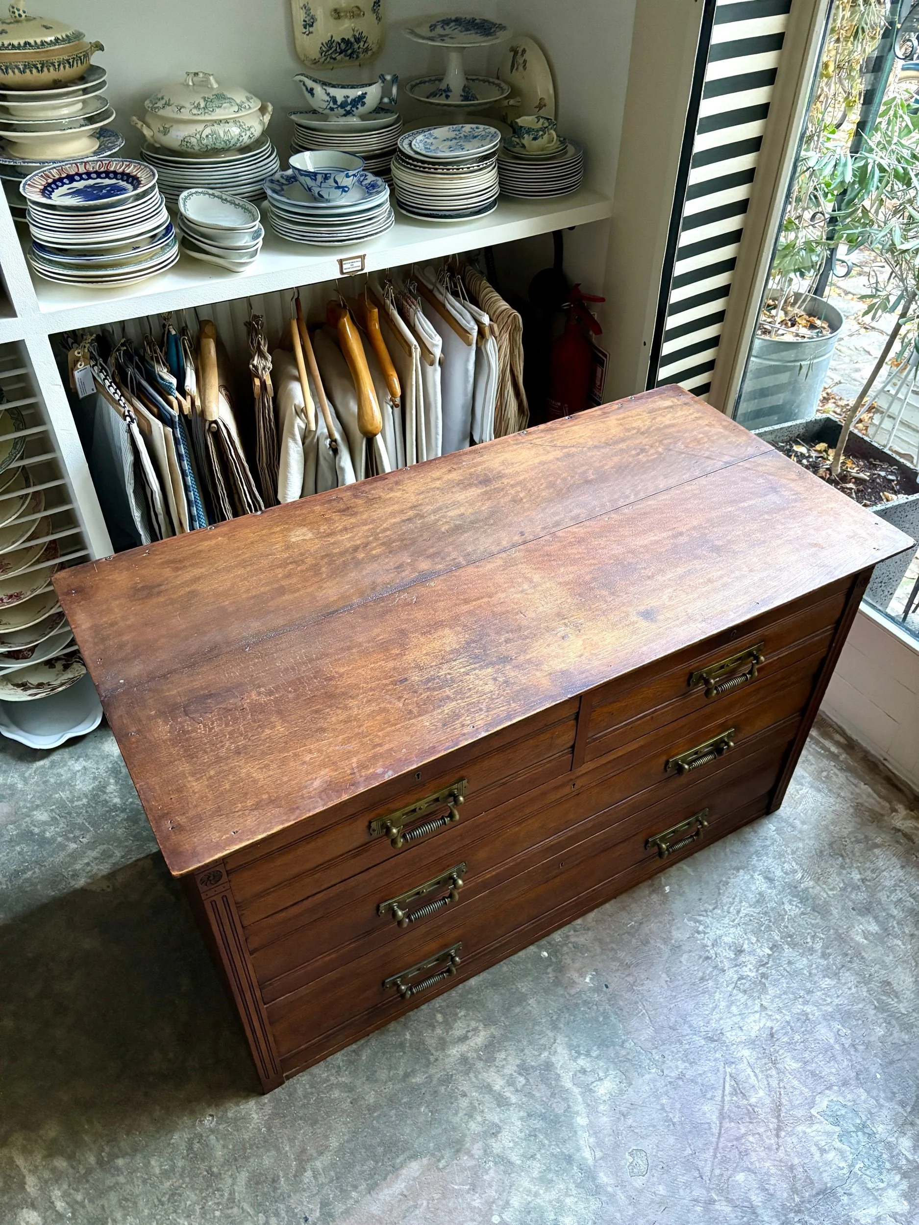 commode-hobbs-co-anglais-bois-meuble-rangement-vintage-axs-design-paris-france