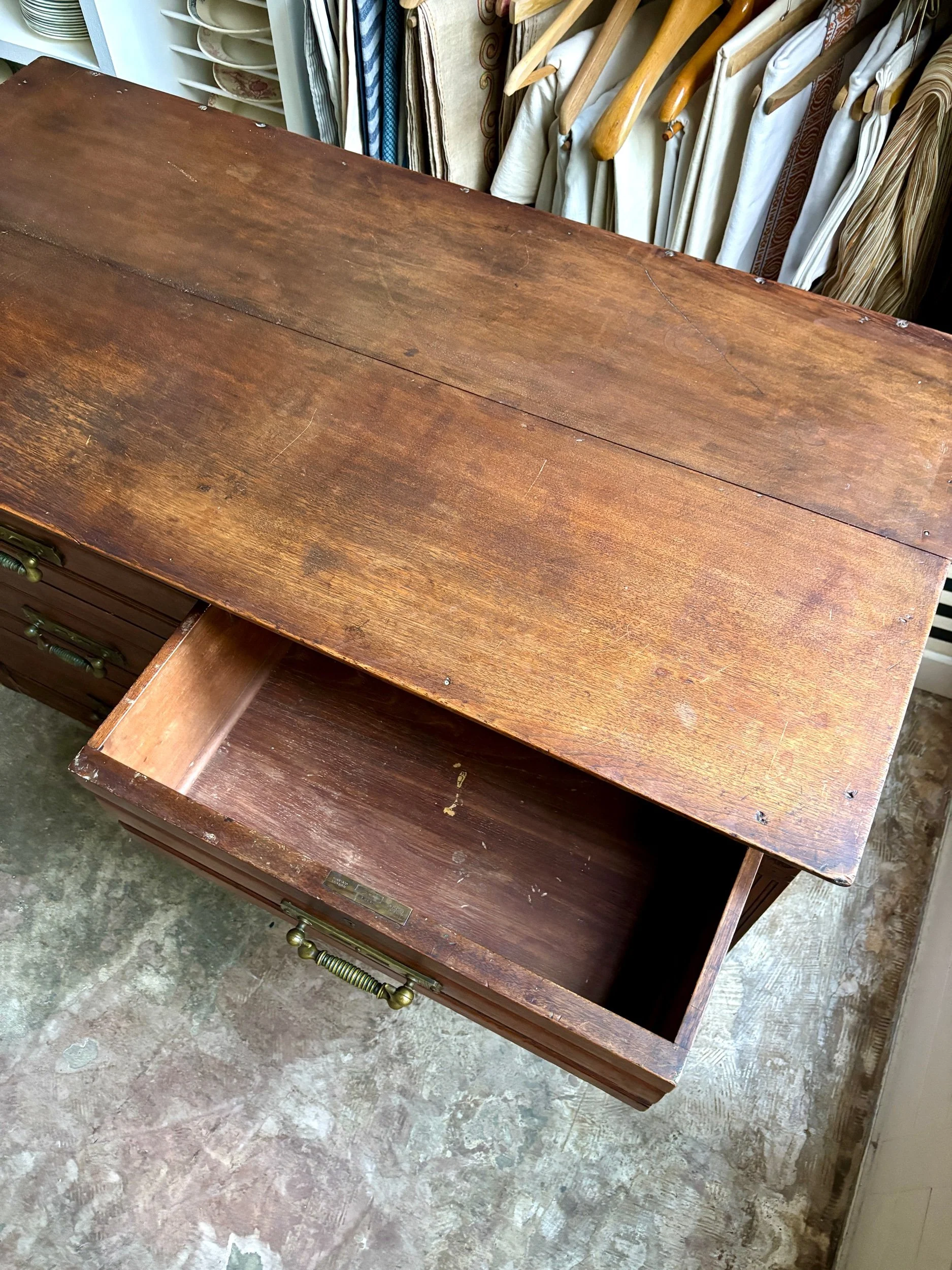 commode-hobbs-co-anglais-bois-meuble-rangement-vintage-axs-design-paris-france