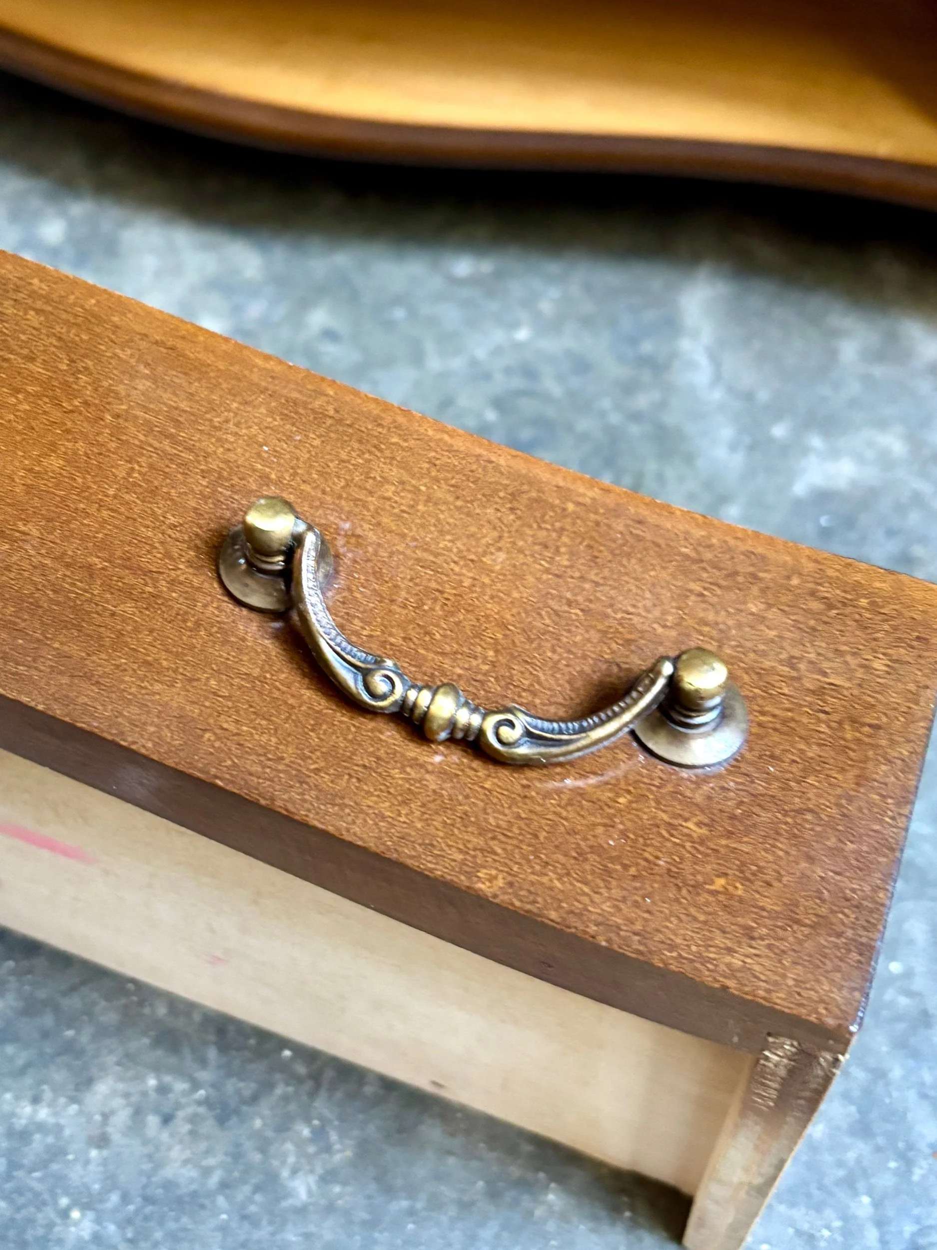 etagere-bois-tourne-2-tiroirs-meuble-rangement-vintage-axs-design-paris-france