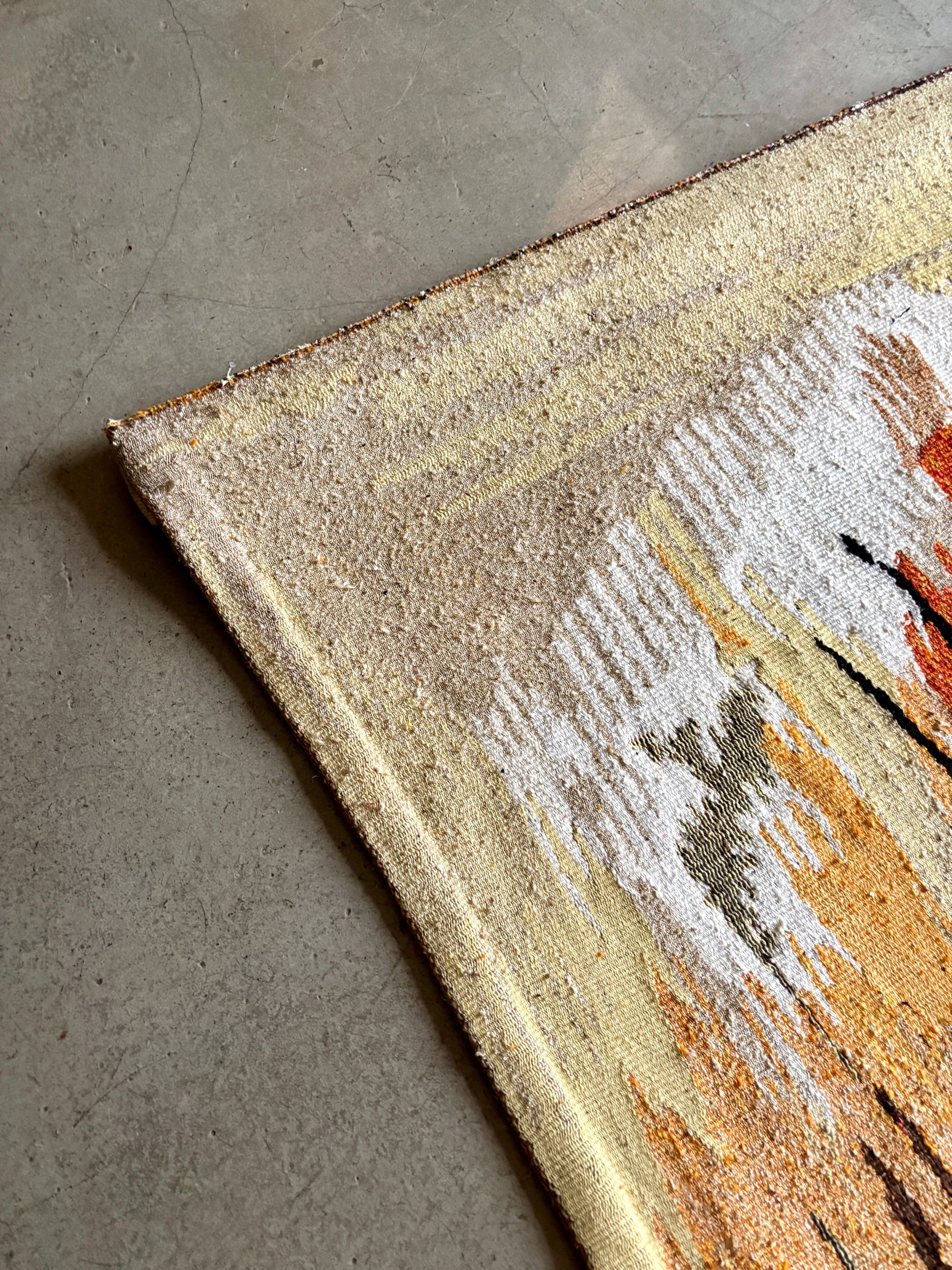 tapisserie-tenture-haiti-gemmanick-robert-four-aubusson-laine-orange-beige-decoration-vintage-axs-design-paris-france