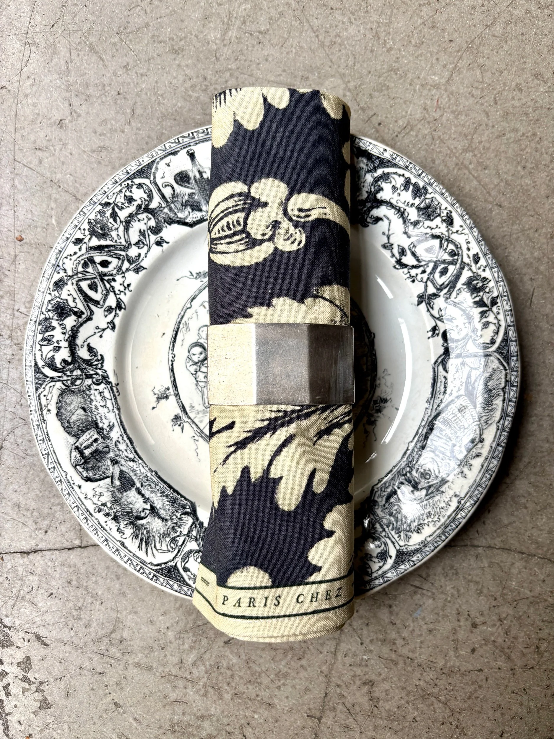 rond-serviette-octogonal-christofle-metal-argente-vaisselle-vintage-axs-design-paris-france