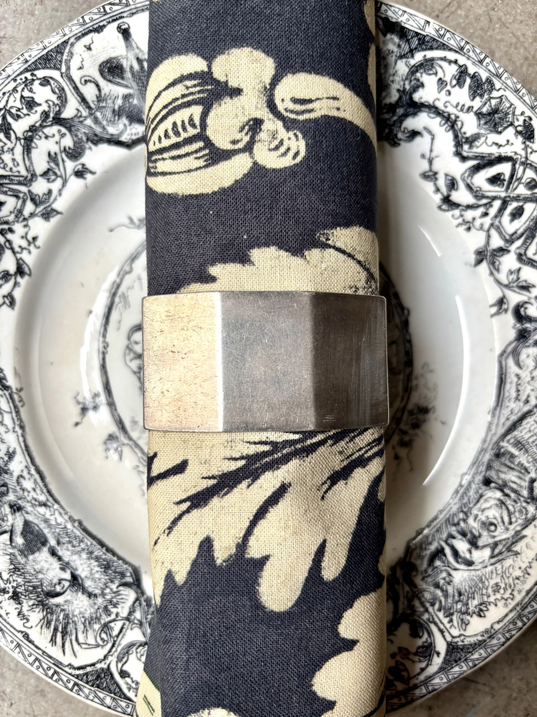 rond-serviette-octogonal-christofle-metal-argente-vaisselle-vintage-axs-design-paris-france