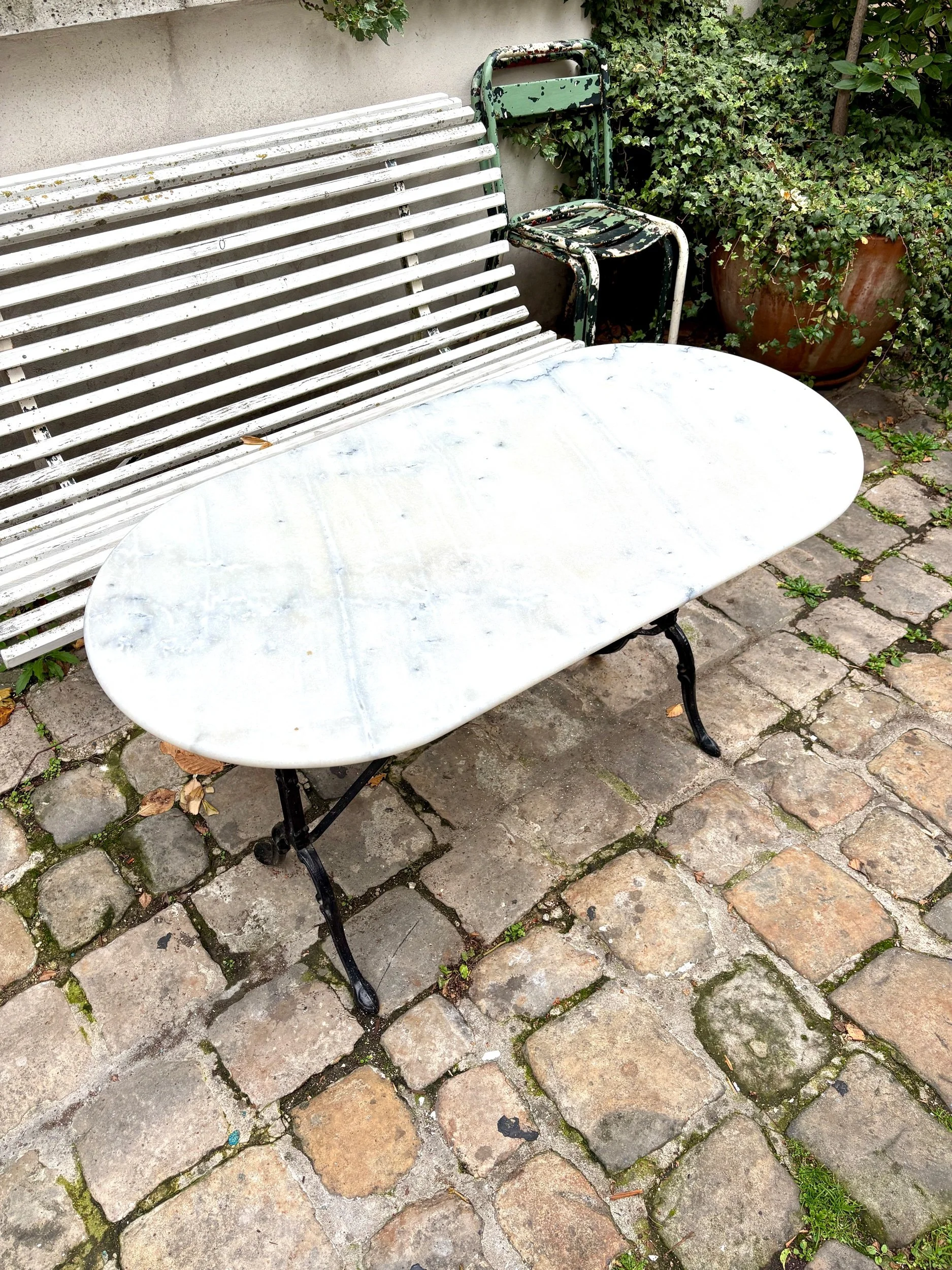 table-bistrot-oblong-marbre-gris-fonte-noir-meuble-vintage-axs-design-paris-france
