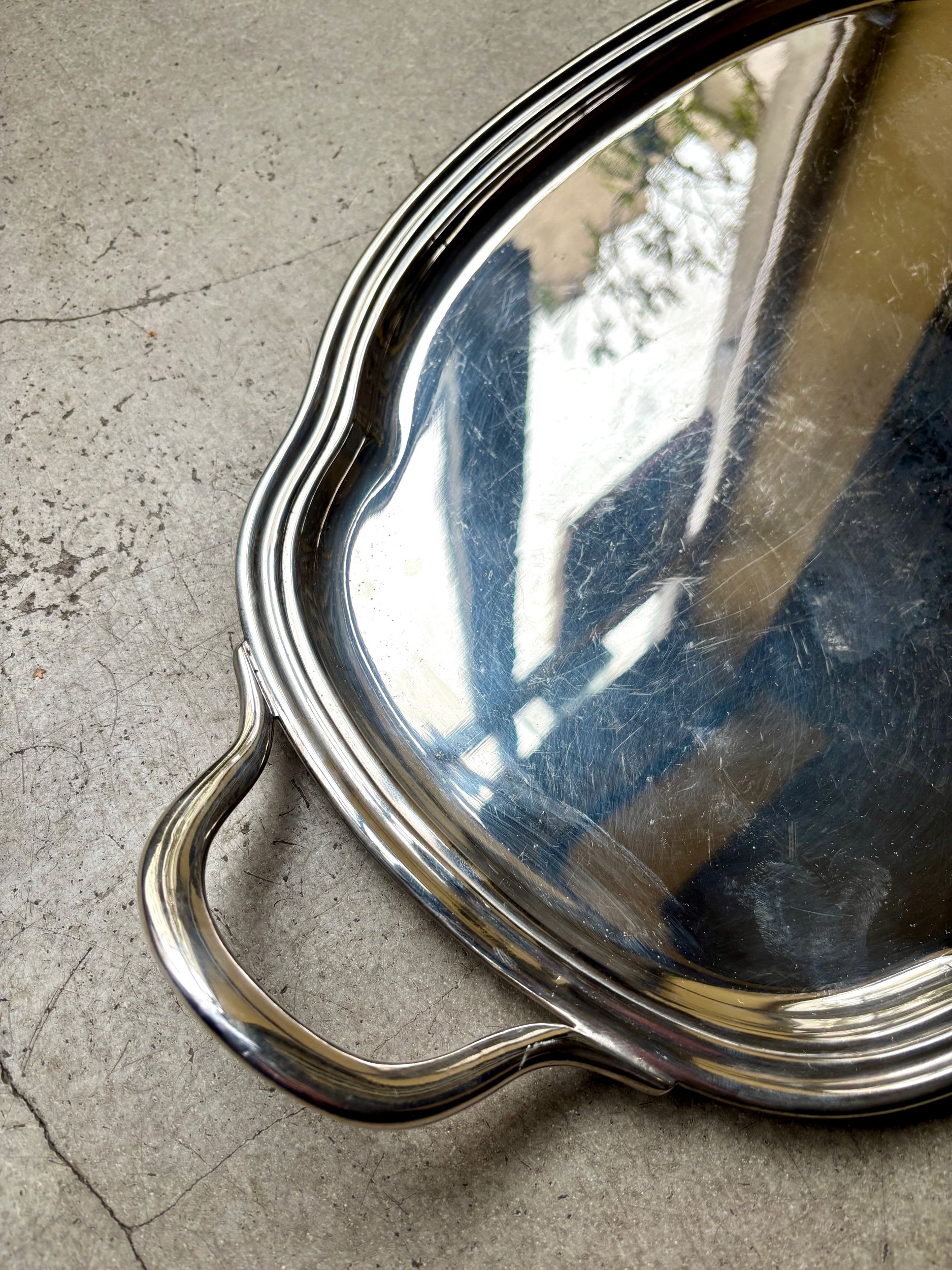 plateau-ovale-metal-argente-vaisselle-vintage-axs-design-paris-france