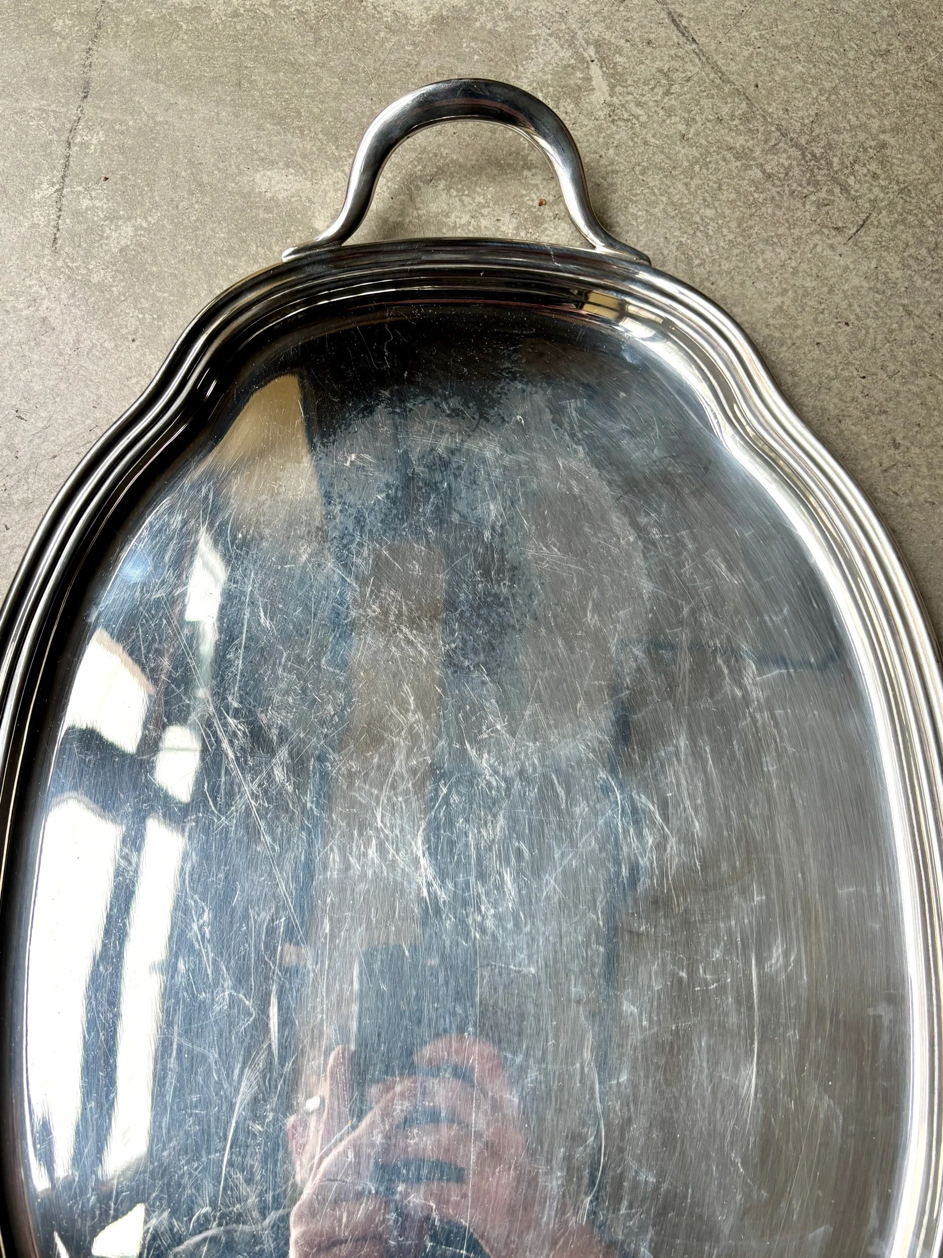 plateau-ovale-metal-argente-vaisselle-vintage-axs-design-paris-france