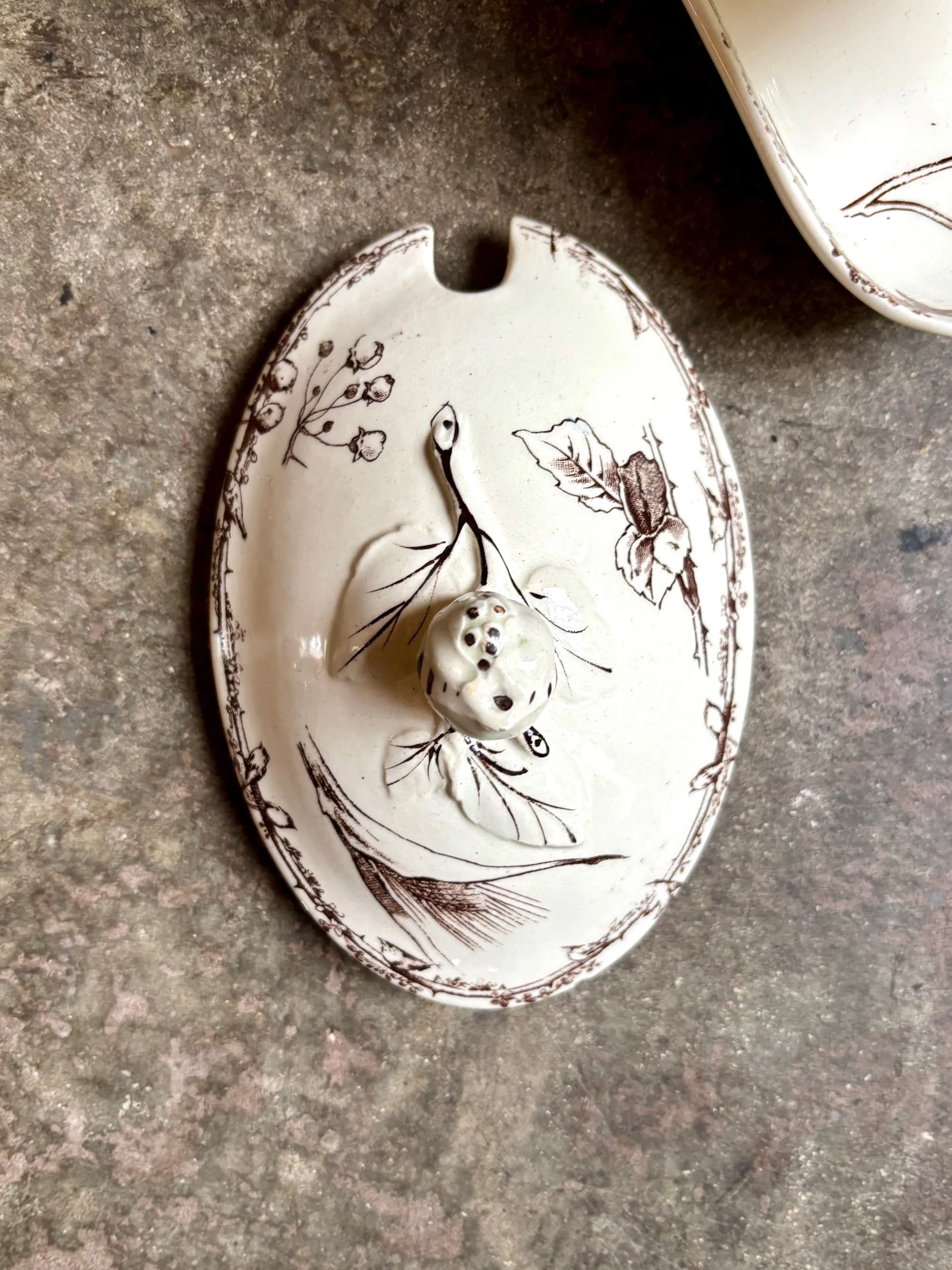 sauciere-couvercle-hb-cie-terre-de-fer-marron-vaisselle-vintage-axs-design-paris-france