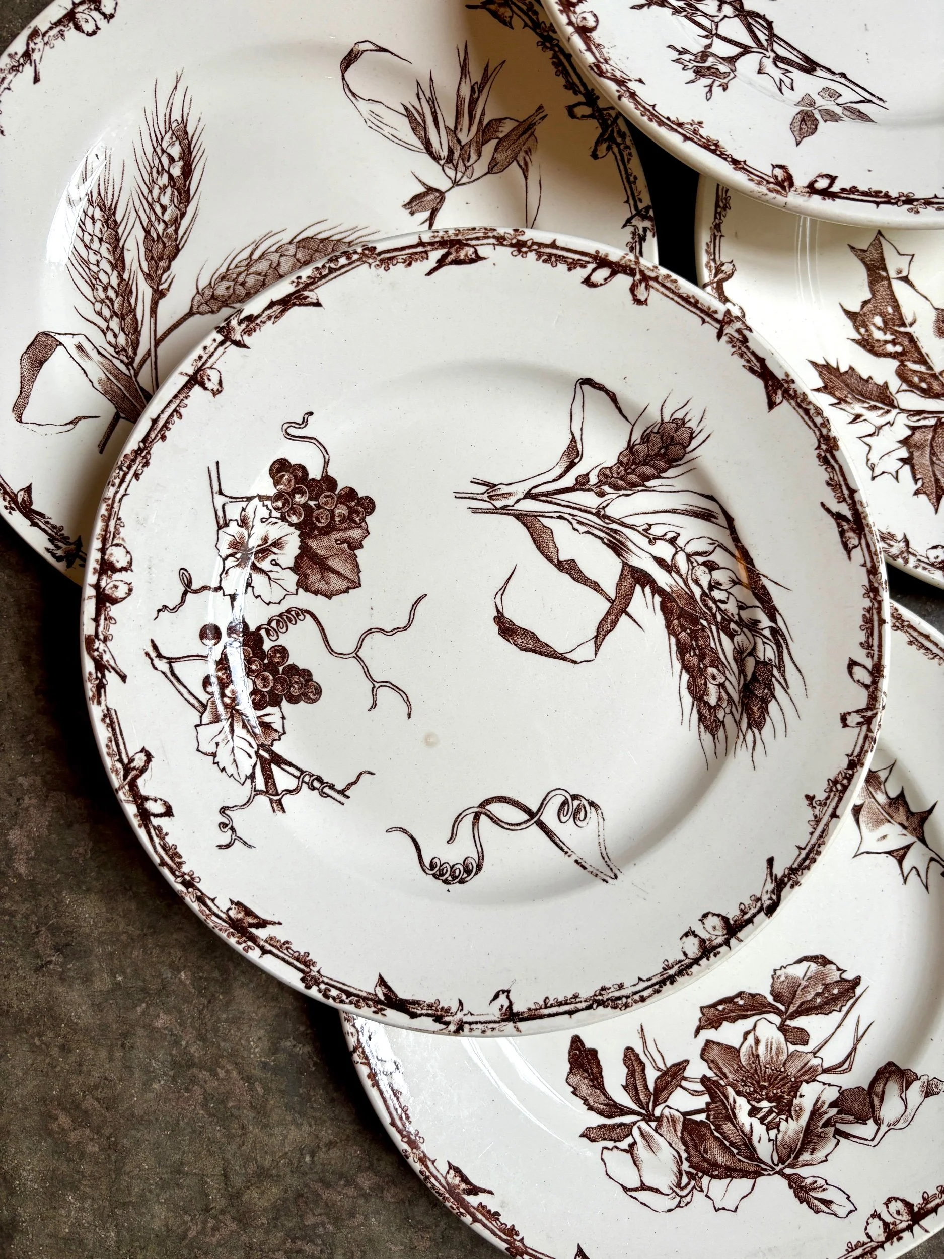 6-assiettes-dessert-hb-cie-terre-de-fer-marron-vaisselle-vintage-axs-design-paris-france