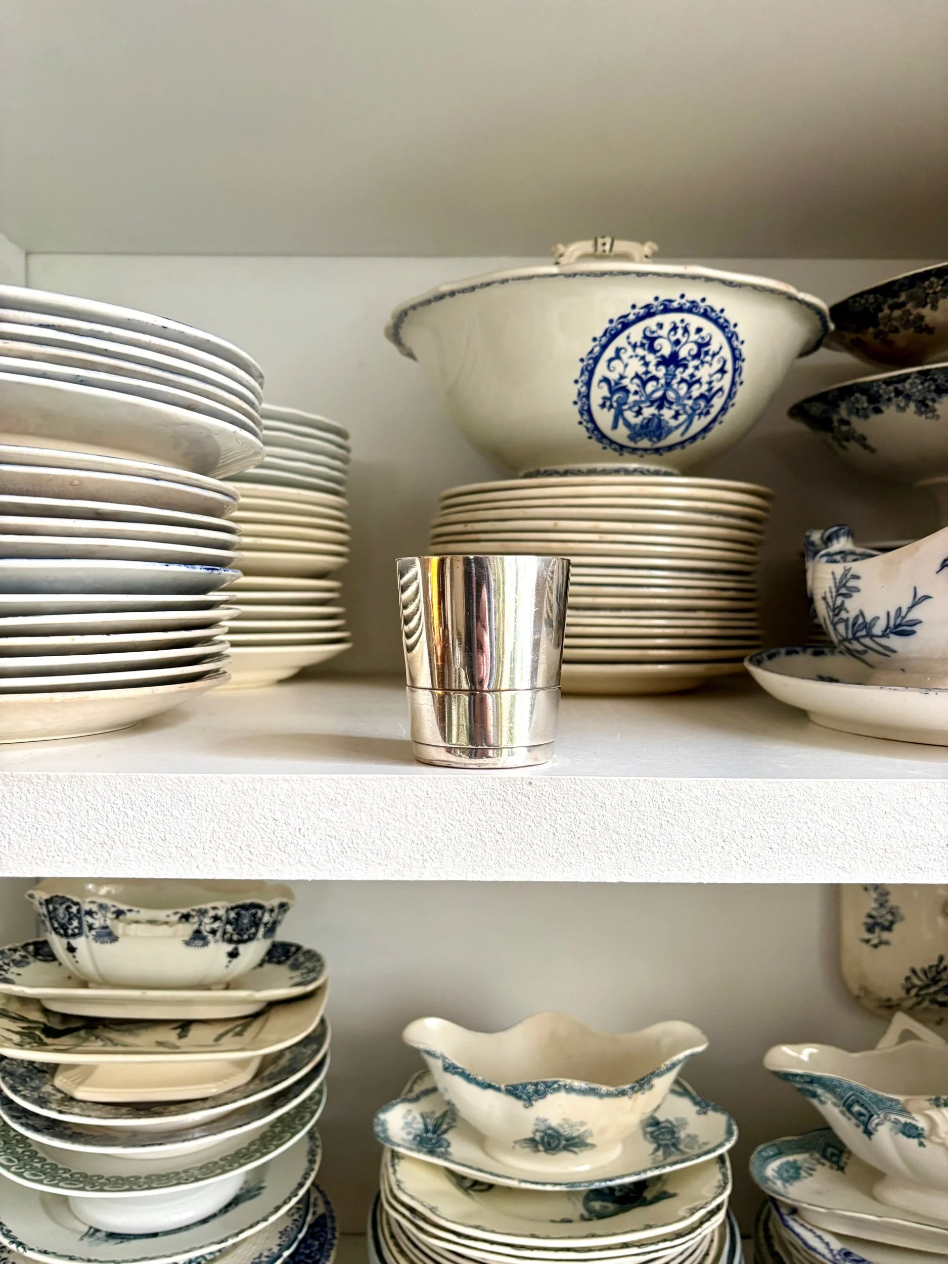 timbale-christofle-1-metal-argente-vaisselle-vintage-axs-design-paris-france