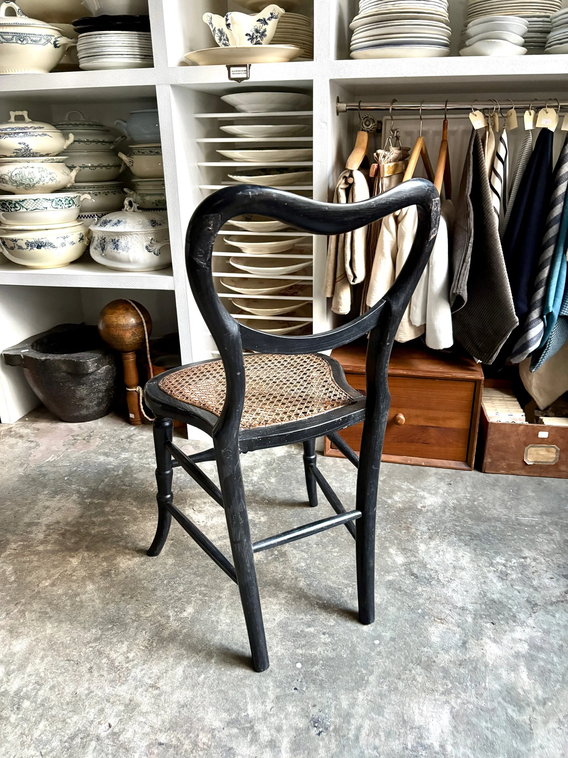 chaise-napoleon-iii-2-bois-noir-cannage-nacre-assise-vintage-axs-design-paris-france