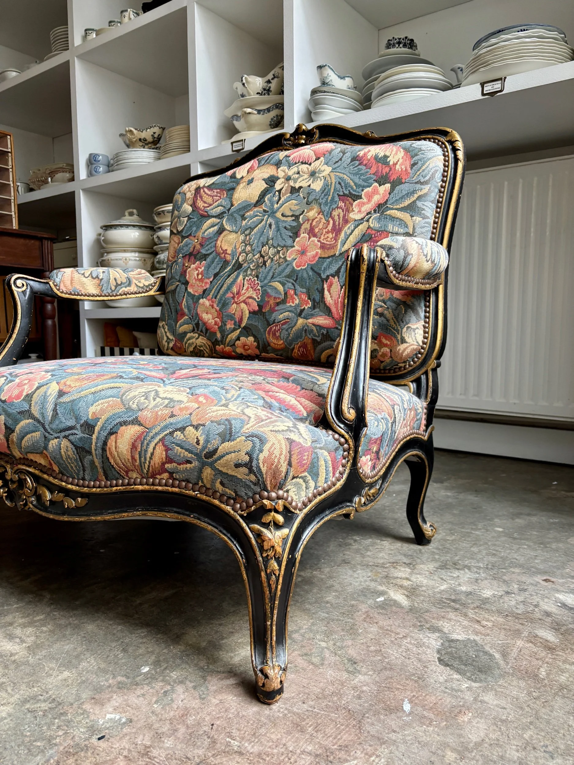 marquise-fauteuil-louis-xv-napoleon-iii-bois-noir-dore-jacquard-fleuri-vintage-axs-design-paris-france
