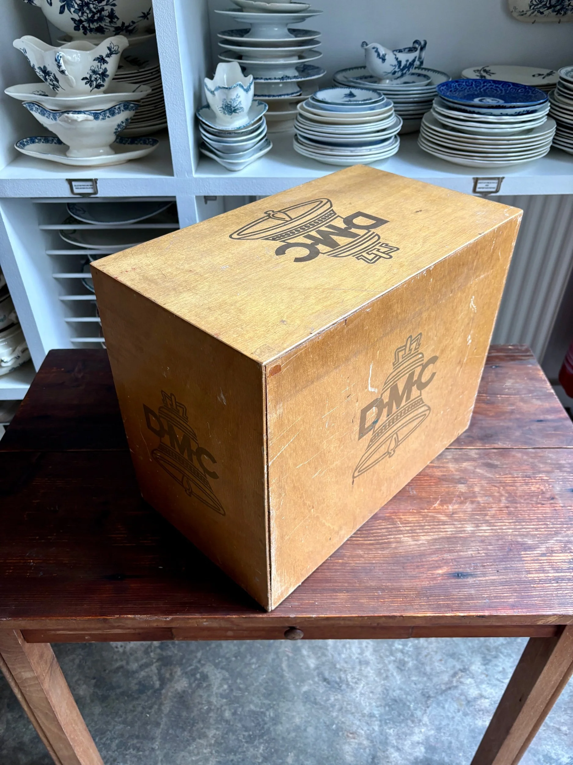 meuble-rangement-6-tiroirs-dmc-bois-clair-vintage-axs-design-paris-france