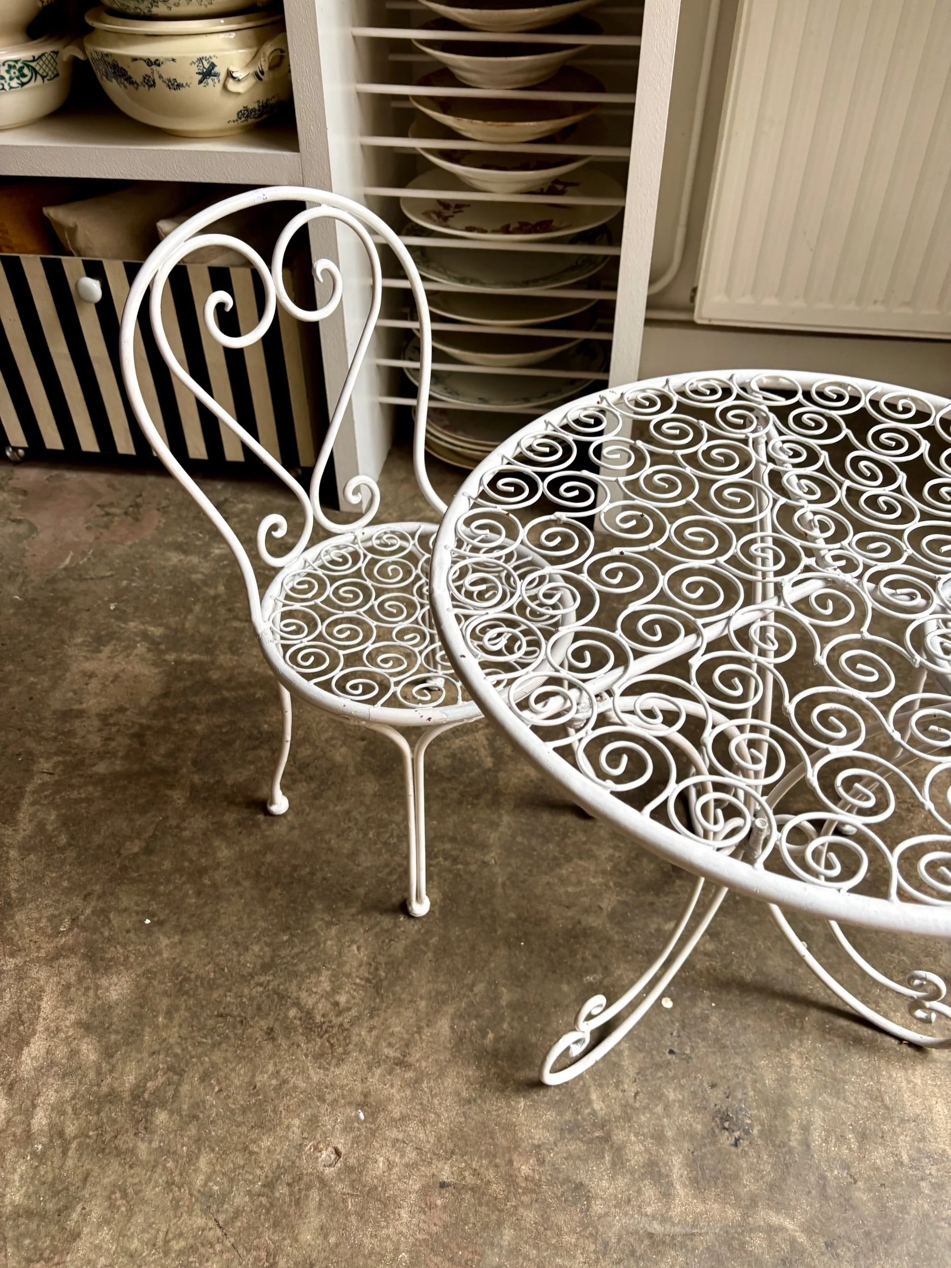 salon-jardin-enfant-fer-forge-blanc-vintage-axs-design-paris-france