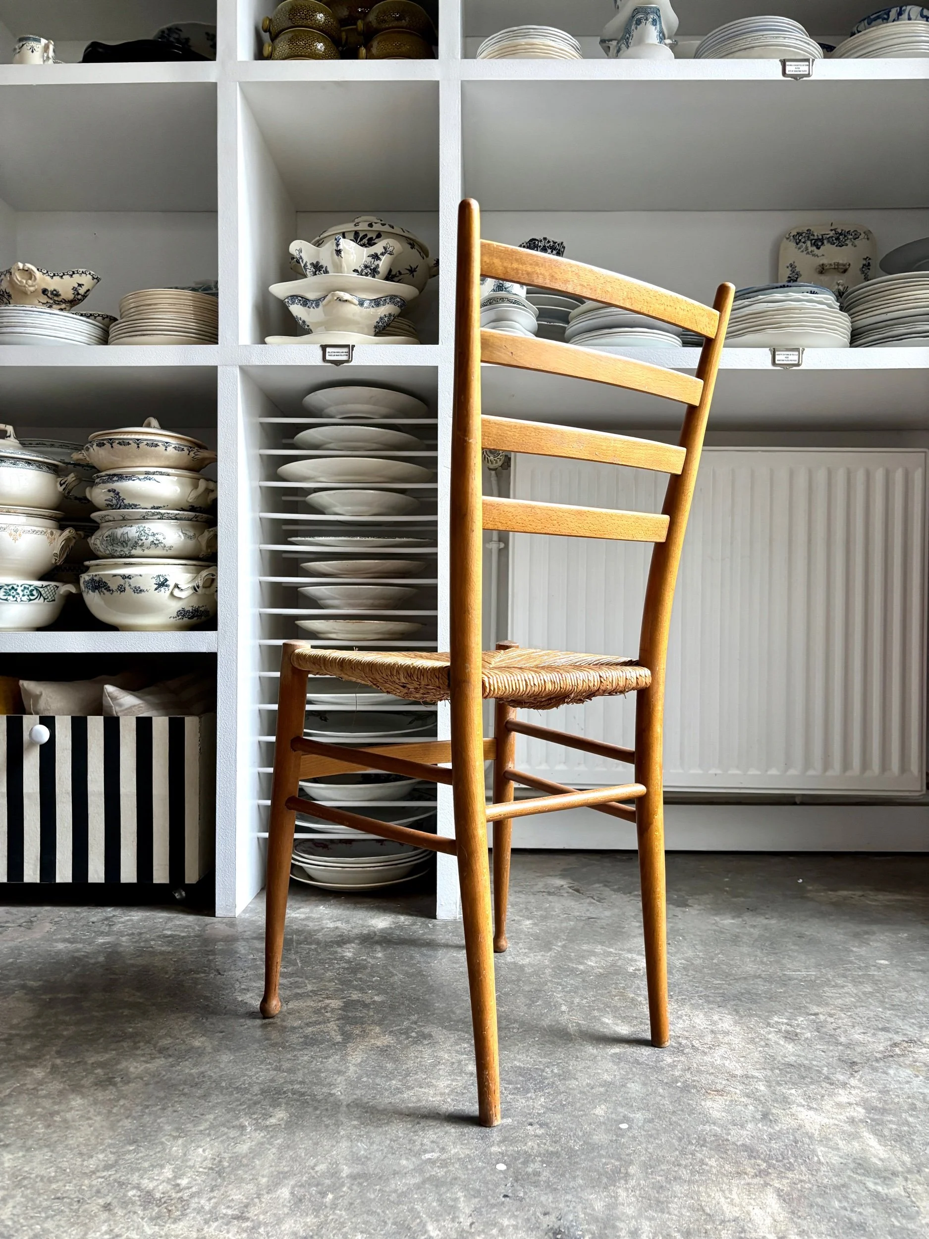 chaise-bois-clair-paille-assise-vintage-axs-design-paris-france