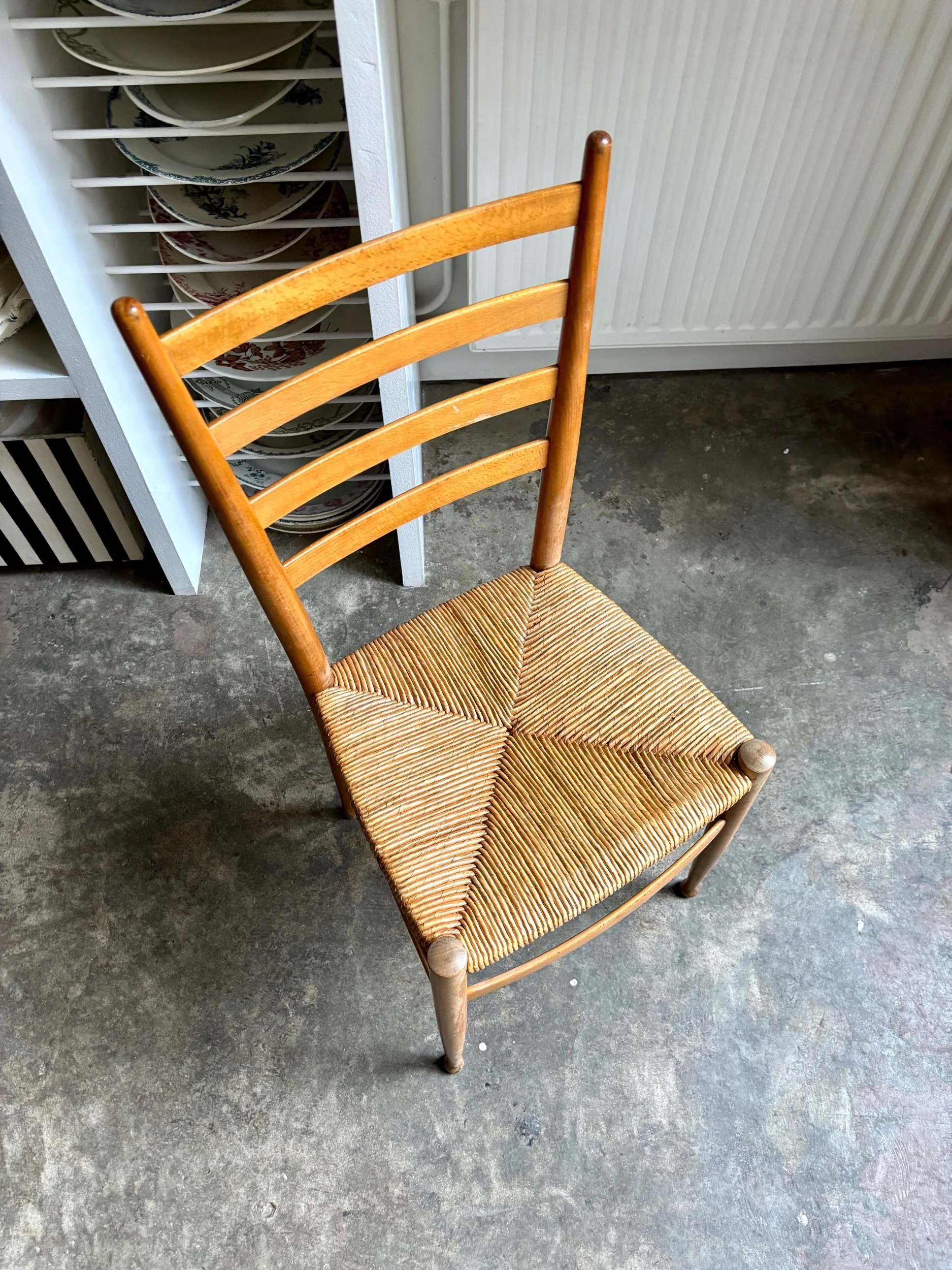 chaise-bois-clair-paille-assise-vintage-axs-design-paris-france