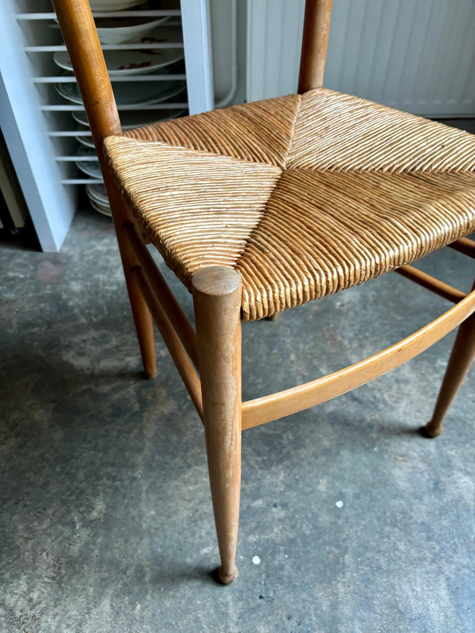 chaise-bois-clair-paille-assise-vintage-axs-design-paris-france