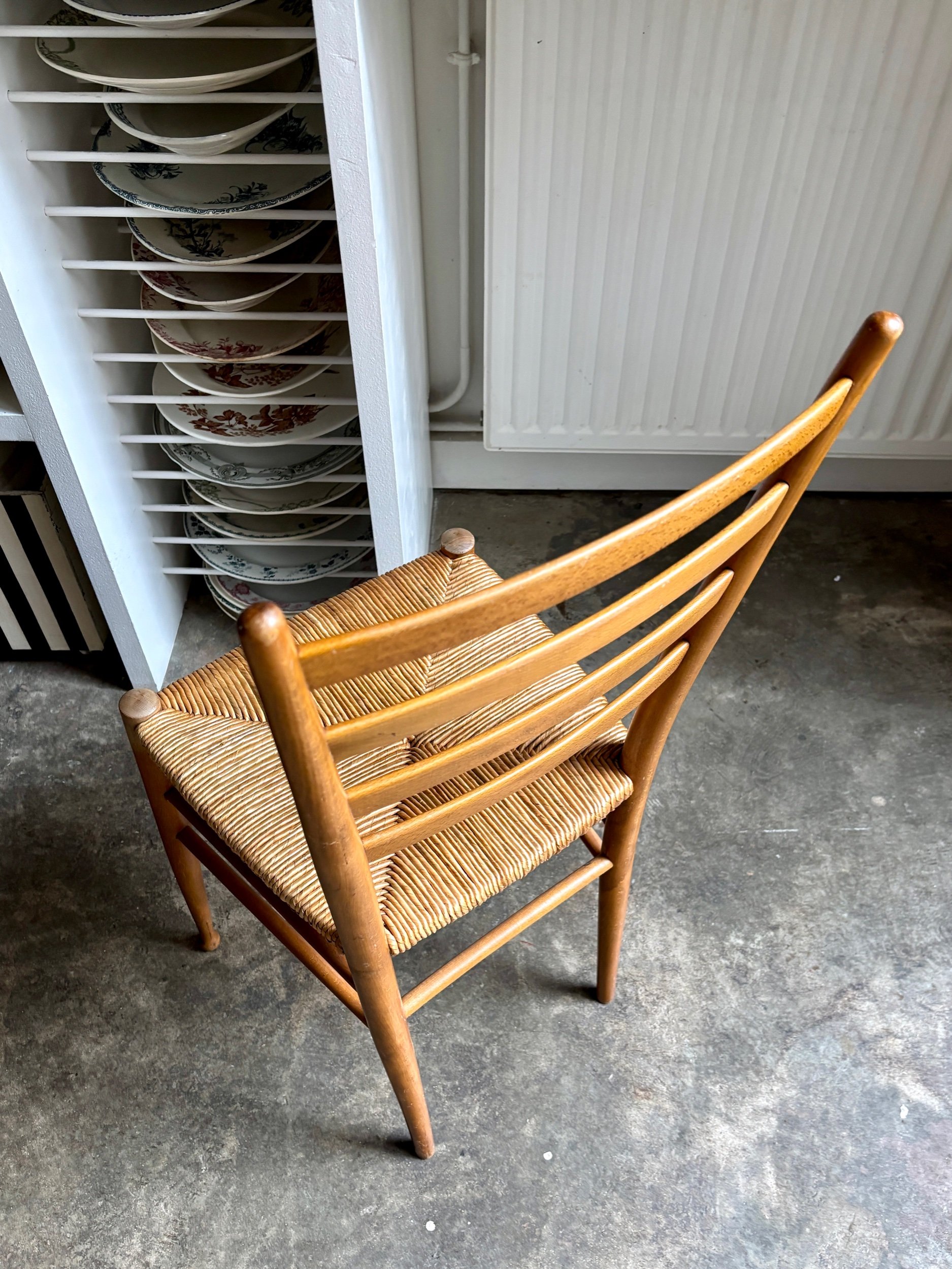 chaise-bois-clair-paille-assise-vintage-axs-design-paris-france