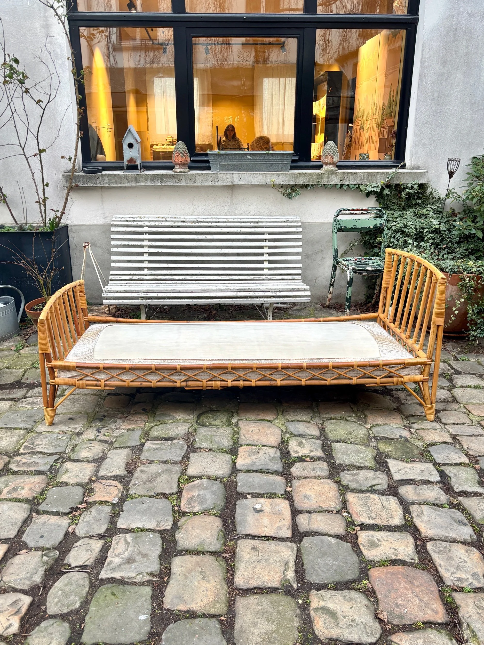 lit-simple-rotin-mobilier-enfant-vintage-axs-design-paris-france