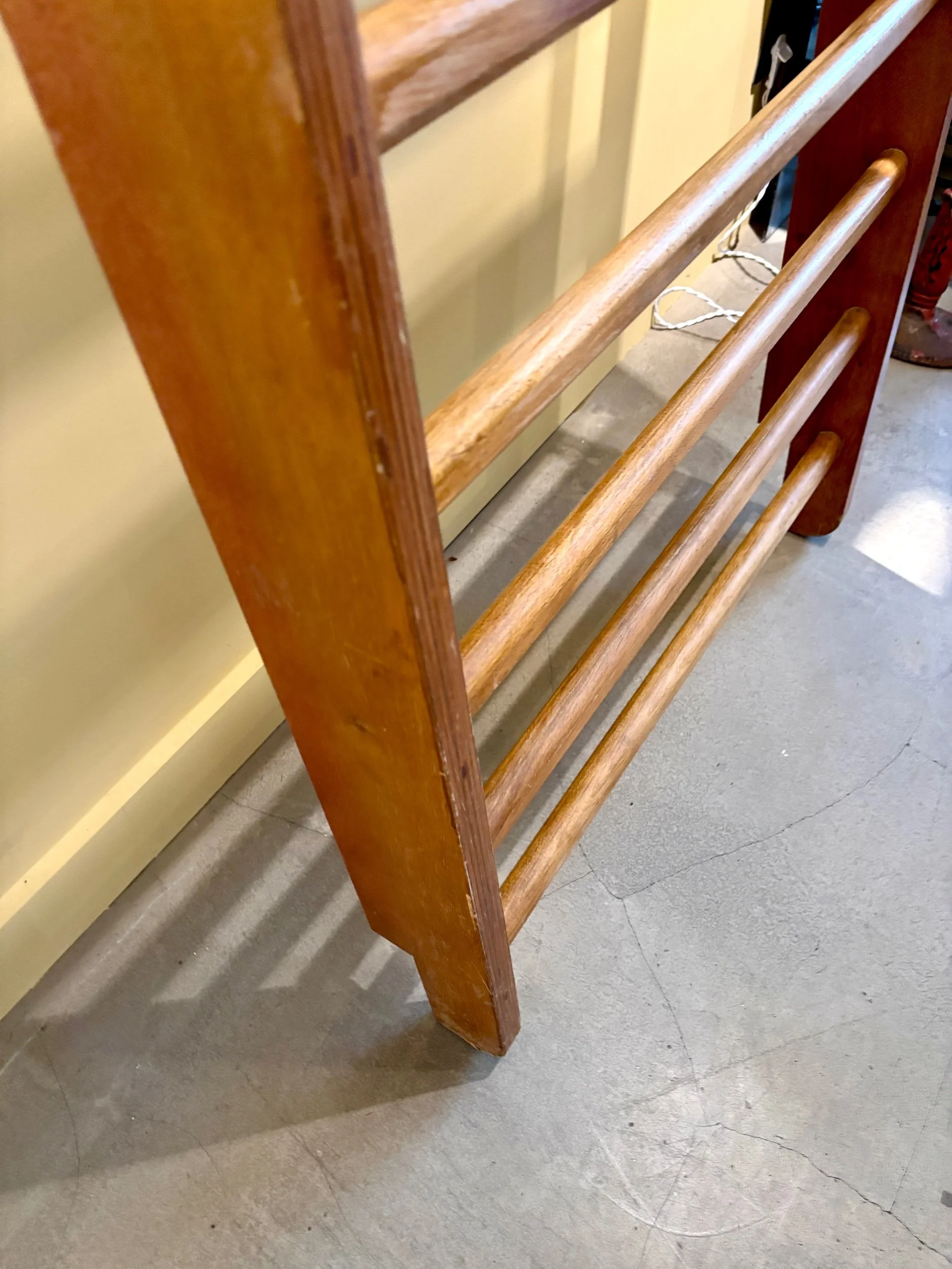 espalier-bois-sport-meuble-vintage-axs-design-paris-france