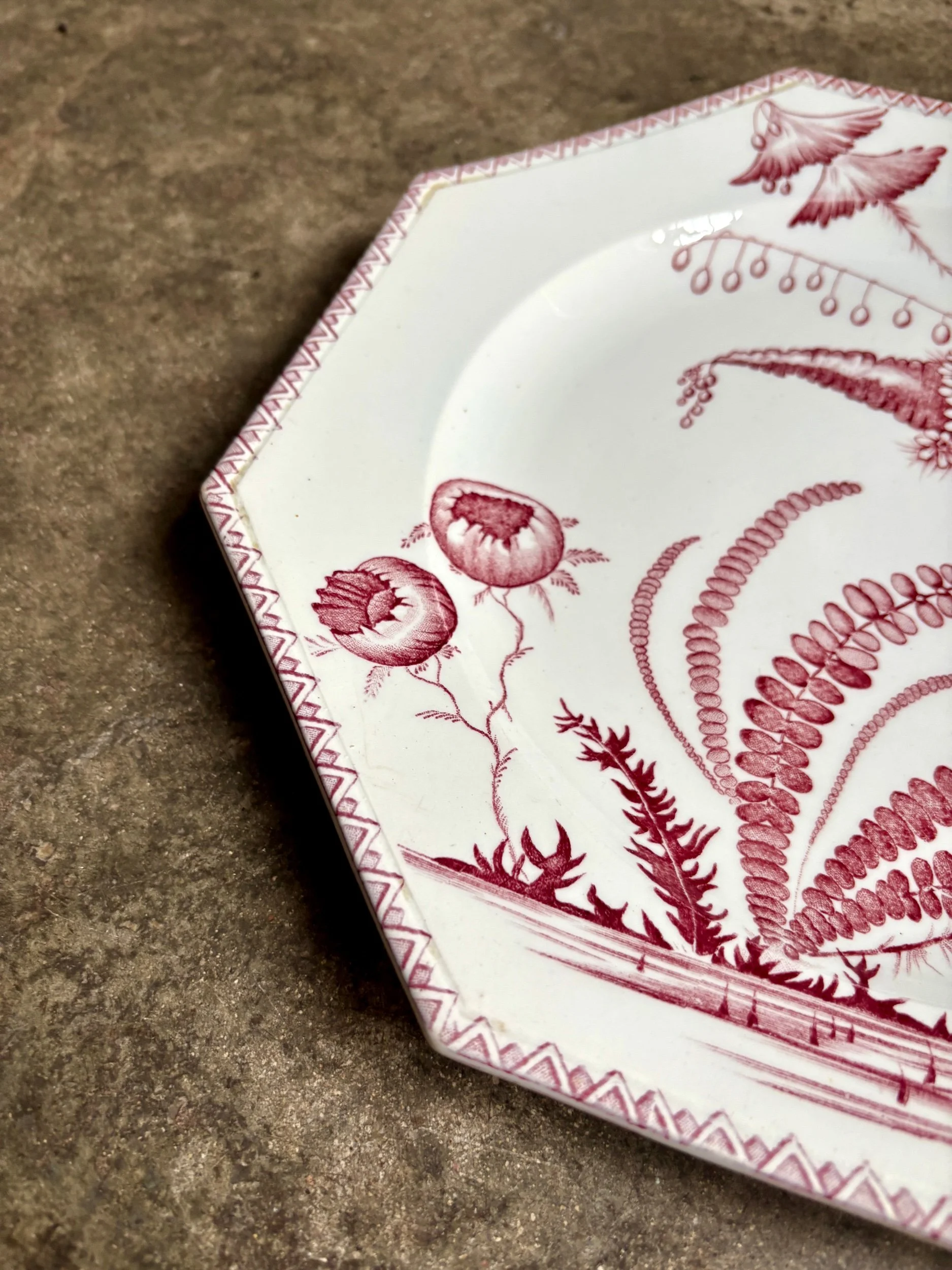 petit-plat-clairefontaine-indiana-terre-de-fer-rose-vaisselle-vintage-axs-design-paris-france