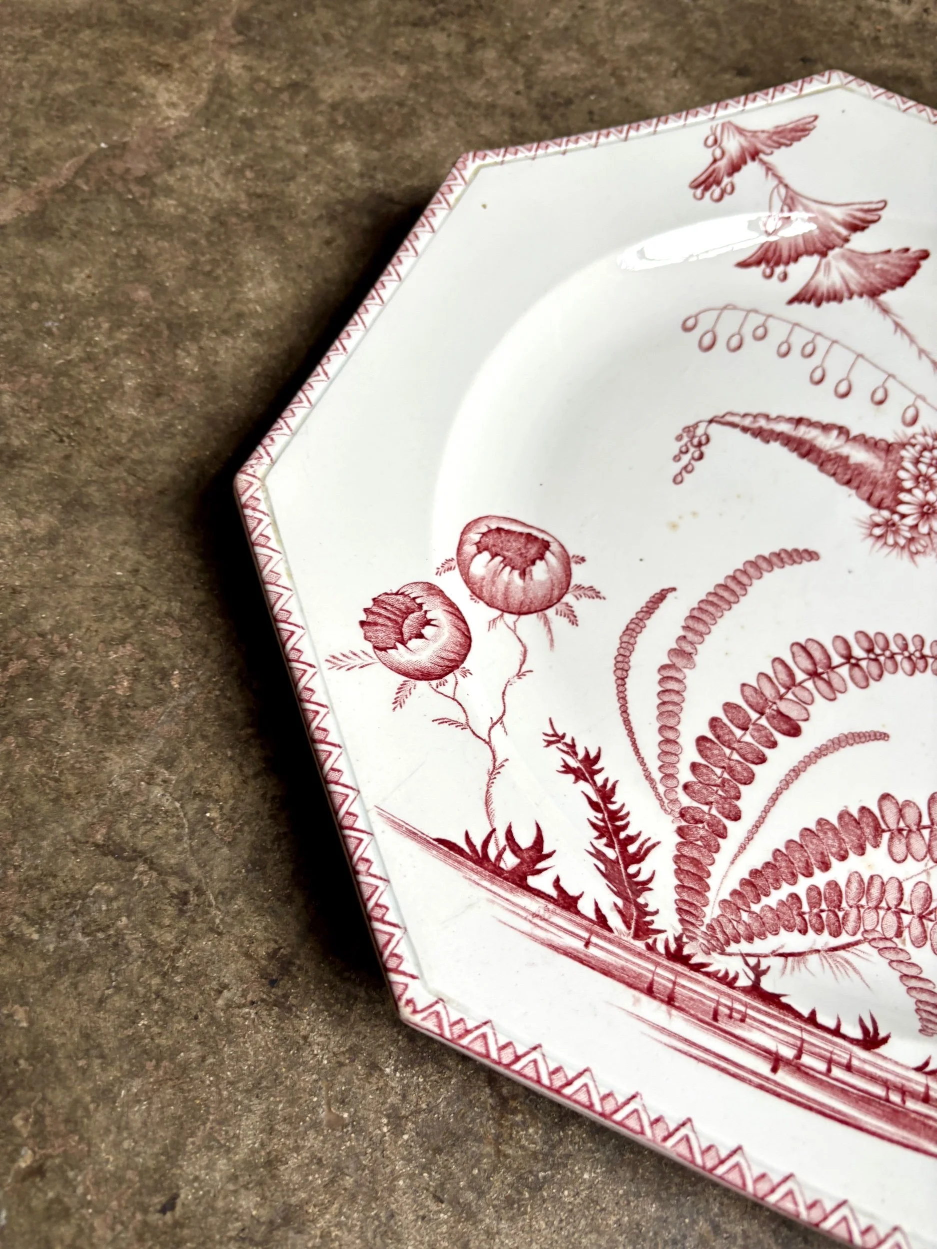 moyen-plat-clairefontaine-indiana-terre-de-fer-rose-vaisselle-vintage-axs-design-paris-france