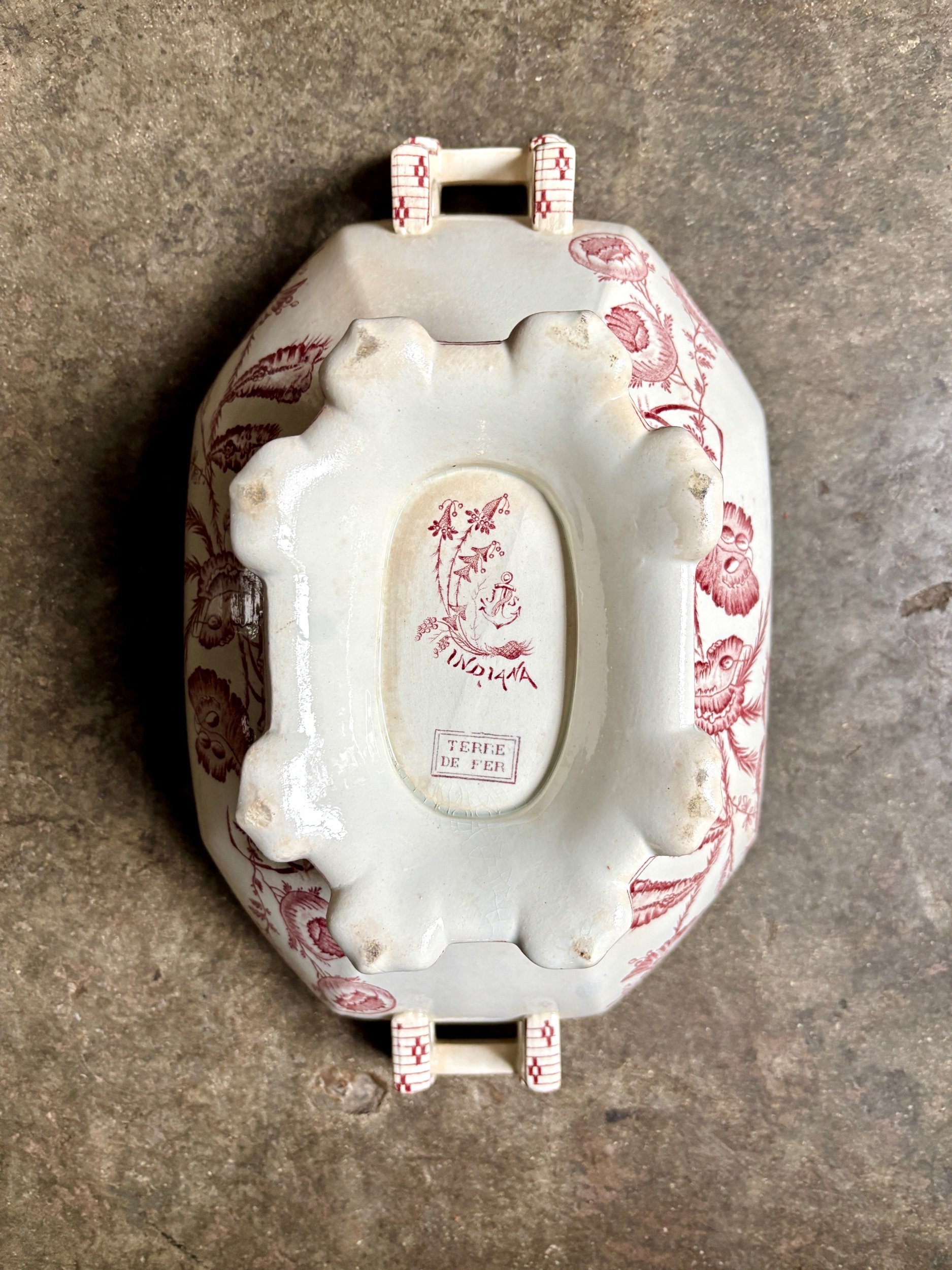 soupiere-saladier-terre-de-fer-blanc-rose-clairefontaine-indiana-vaiselle-vintage-axs-design-paris-france