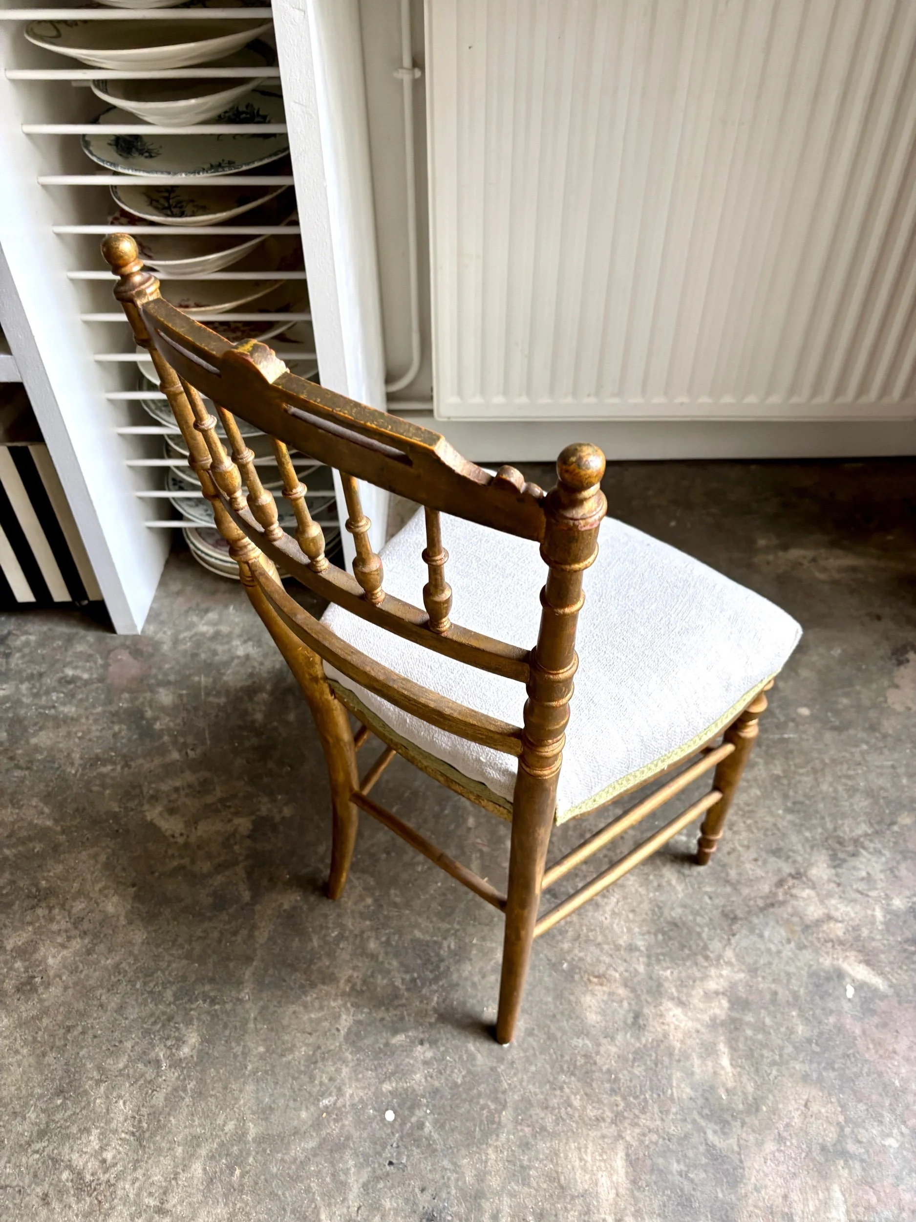 chaise-napoleon-iii-bois-dore-coton-beige-assise-vintage-axs-design-paris-france