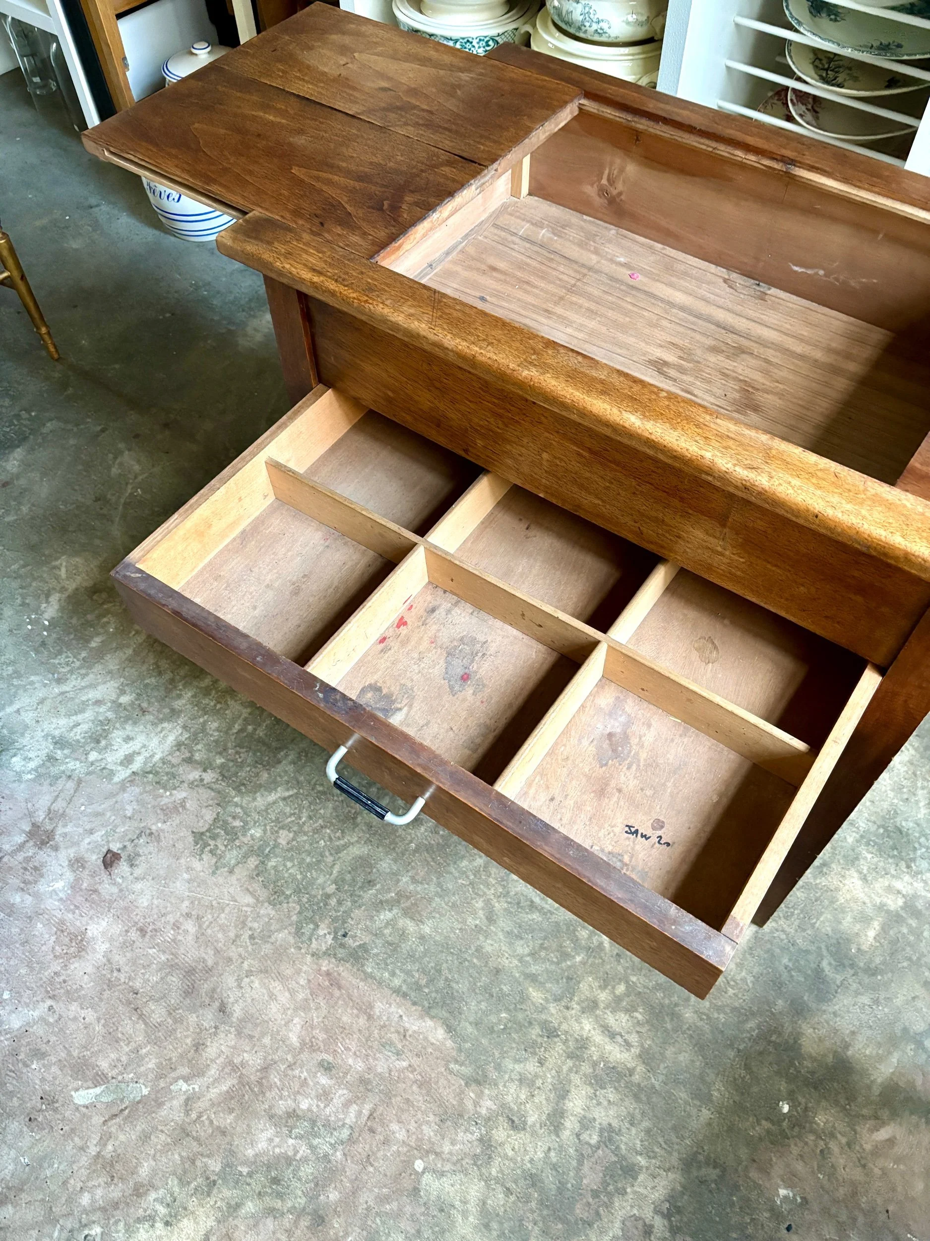 meuble-metier-table-bois-vintage-axs-design-paris-france