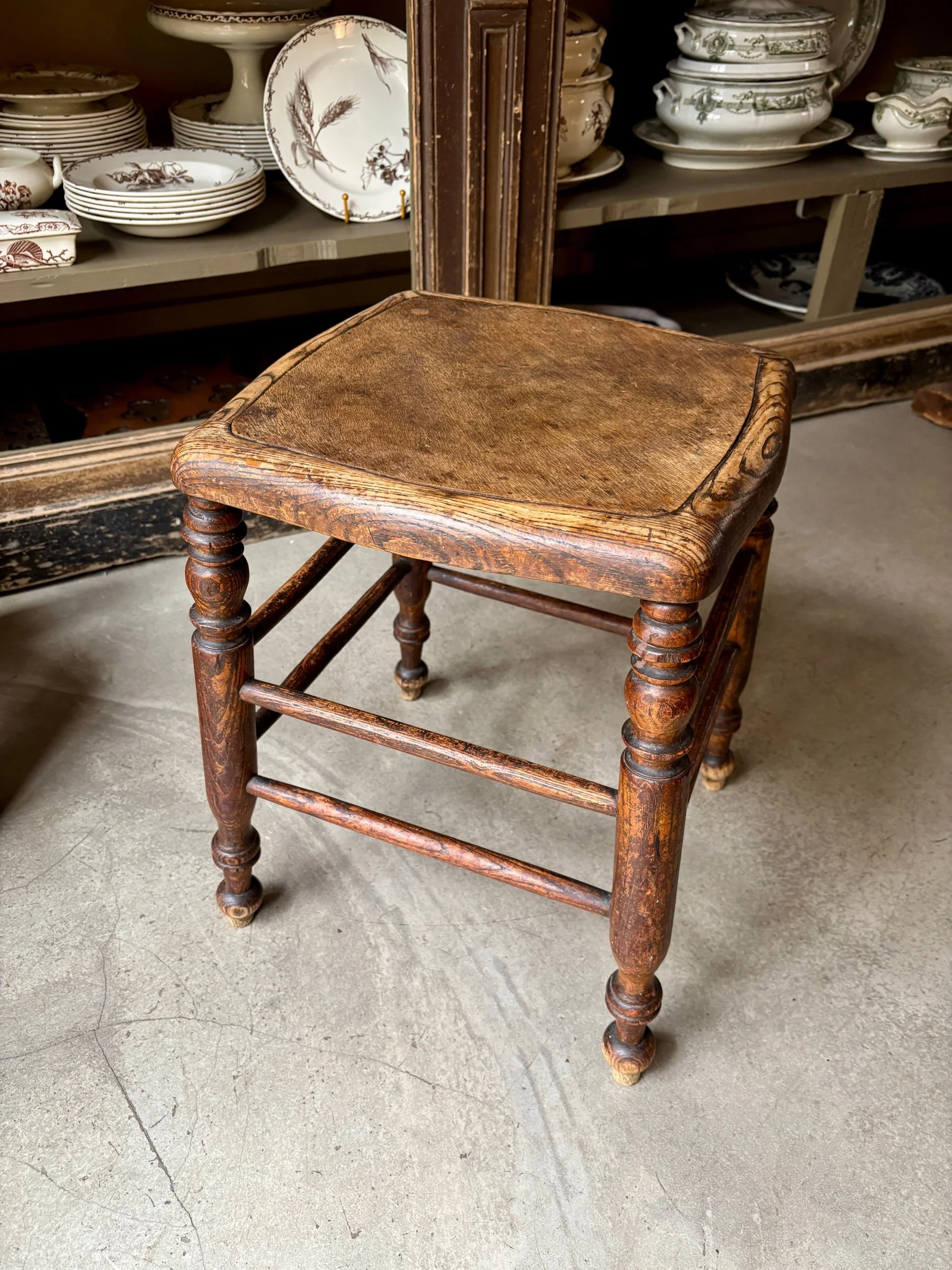 tabouret-bois-tourne-moulure-assise-vintage-axs-design-paris-france