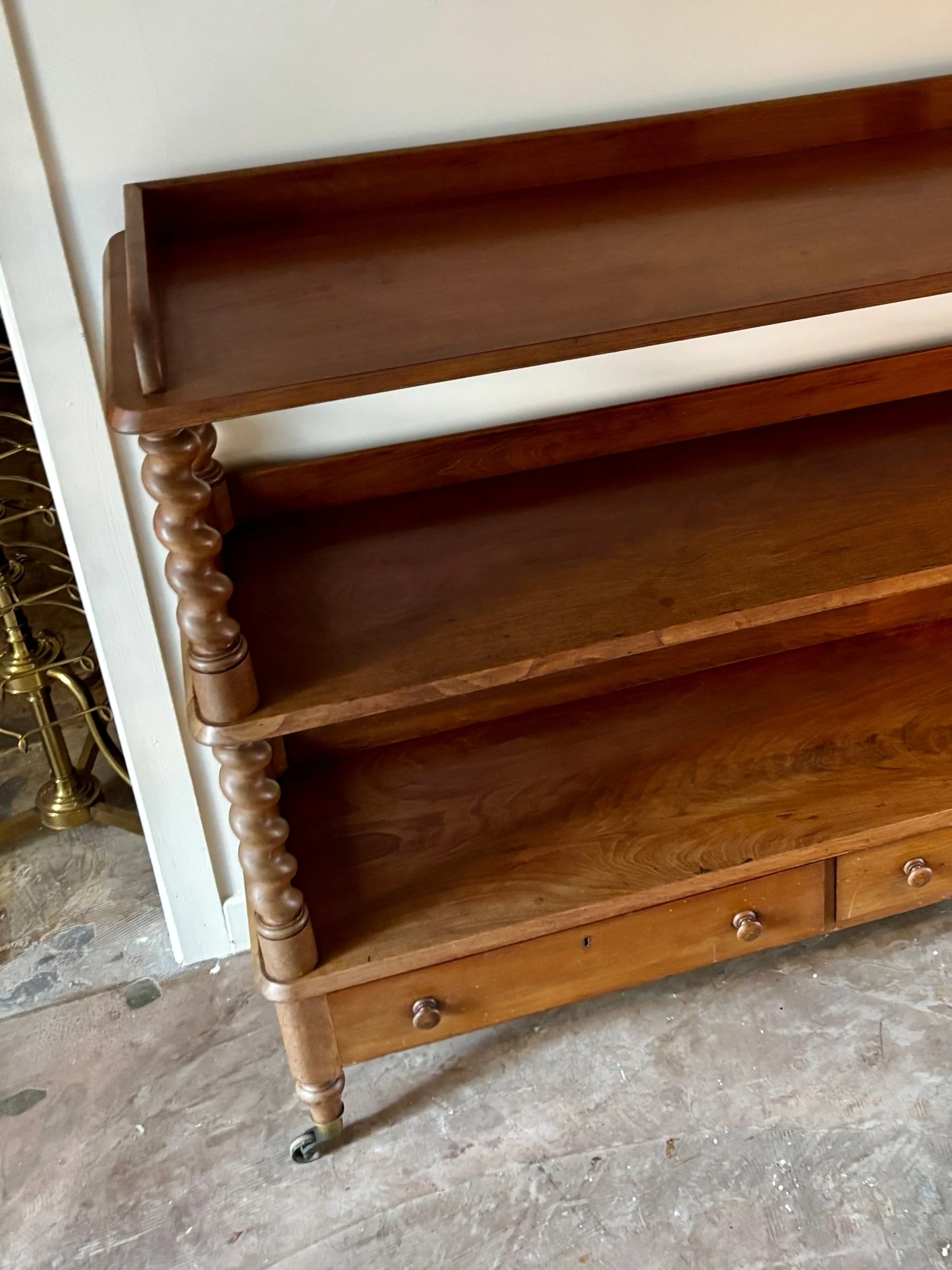 bibliotheque-meuble-rangement-bois-tourne-vintage-axs-design-paris-france