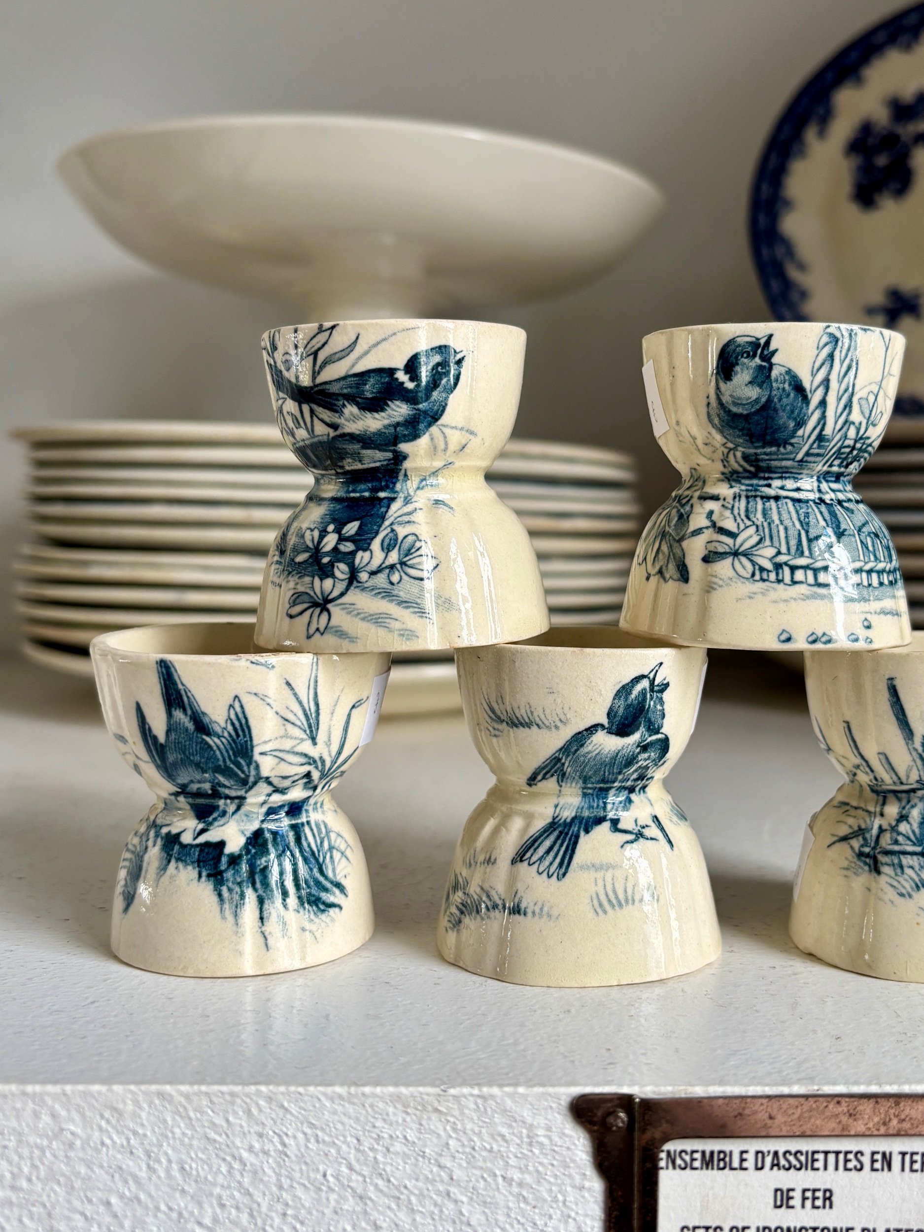 coquetier-gien-oiseaux-bleu-terre-fer-vaisselle-vintage-axs-design-paris-france