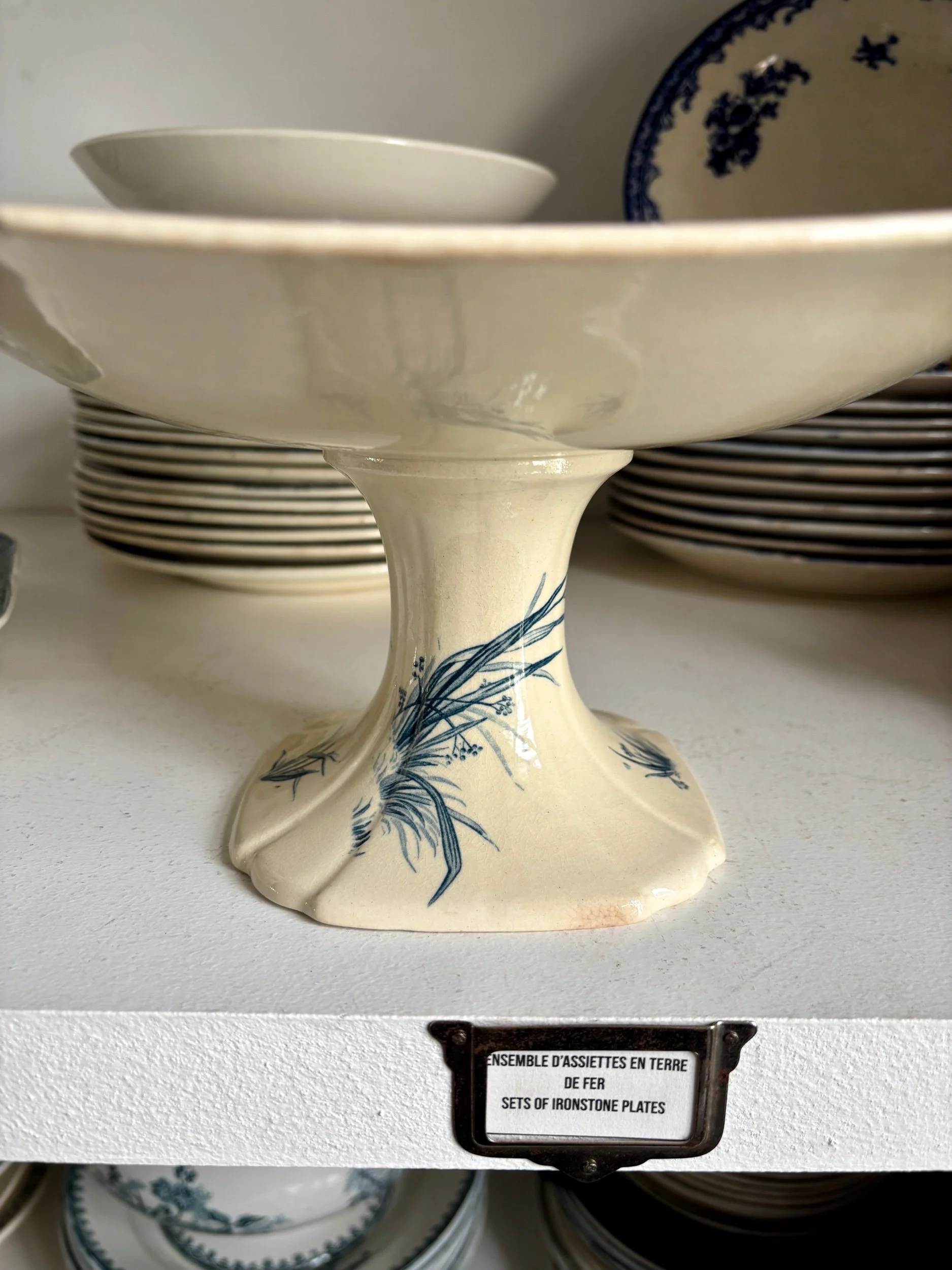 grand-compotier-gien-oiseaux-terre-fer-bleu-vaisselle-vintage-axs-design-paris-france