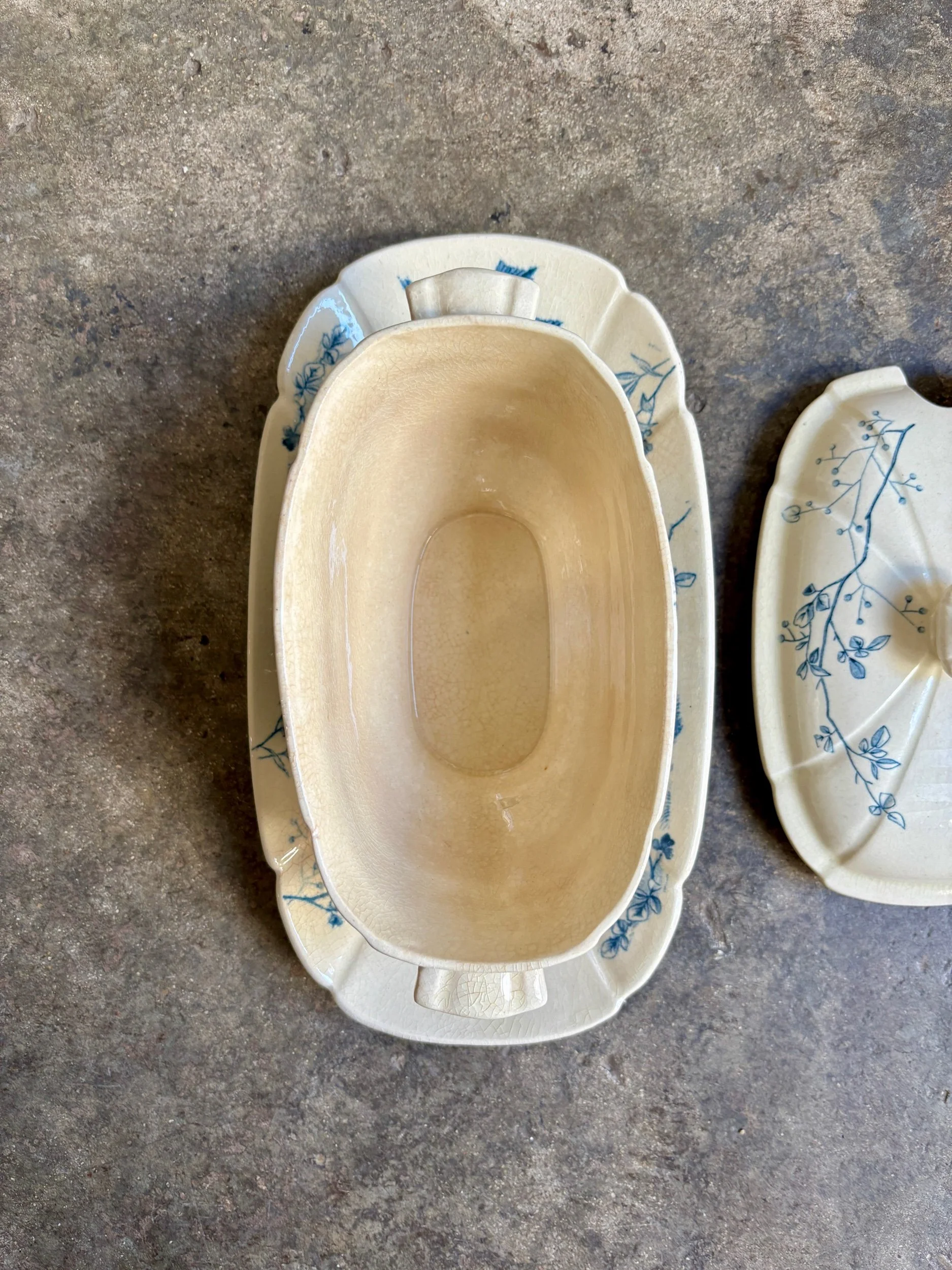 sauciere-couvercle-gien-oiseaux-terre-fer-bleu-vaisselle-vintage-axs-design-paris-france