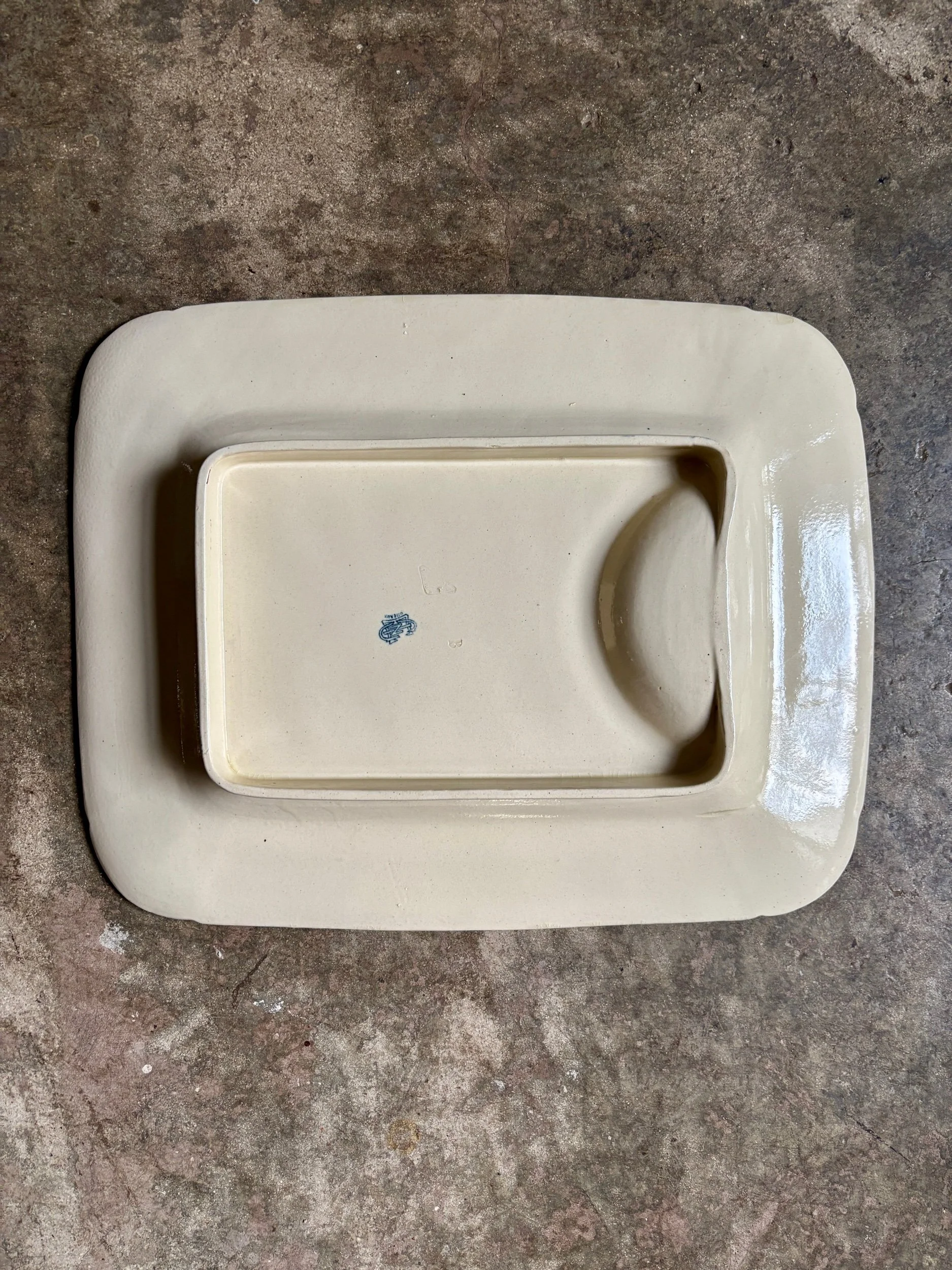 grand-plat-rectangle-viande-gien-oiseaux-bleu-terre-fer-vaisselle-vintage-axs-design-paris-france