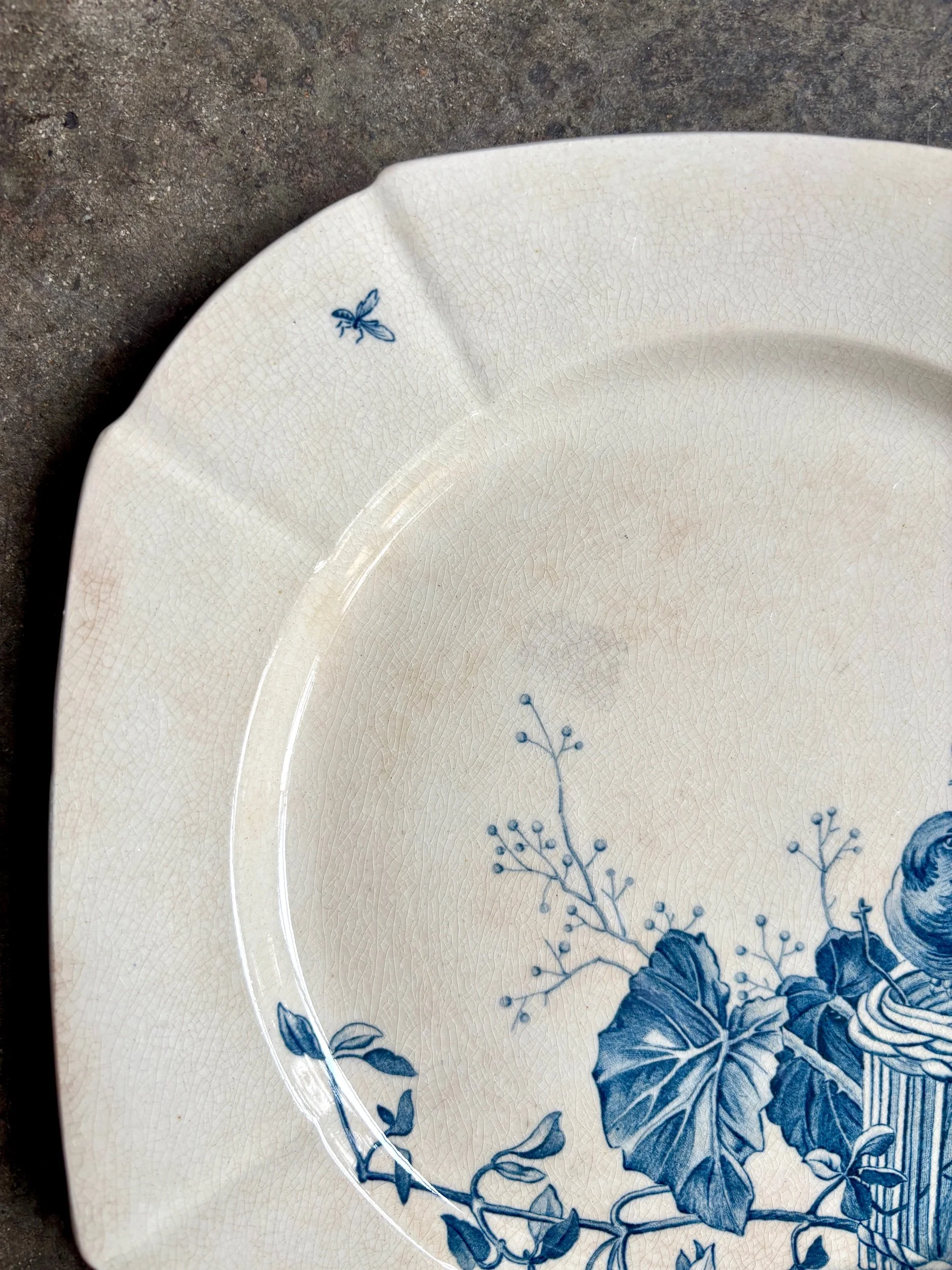 assiette-plate-gien-oiseaux-terre-fer-bleu-vaisselle-vintage-axs-design-paris-france-1