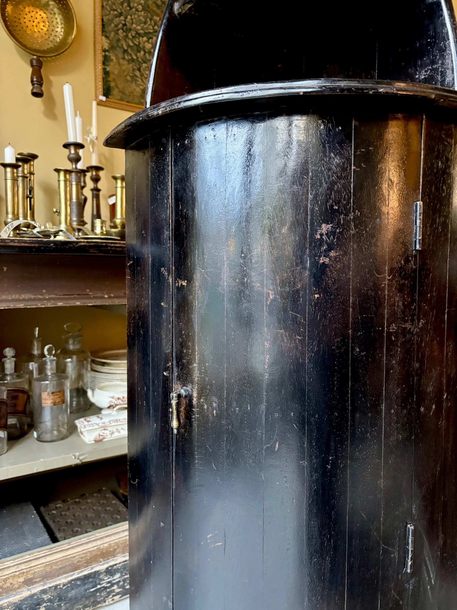 encoignure-anglaise-meuble-angle-bibliotheque-bois-noirci-xix-eme-axs-desig-paris-france