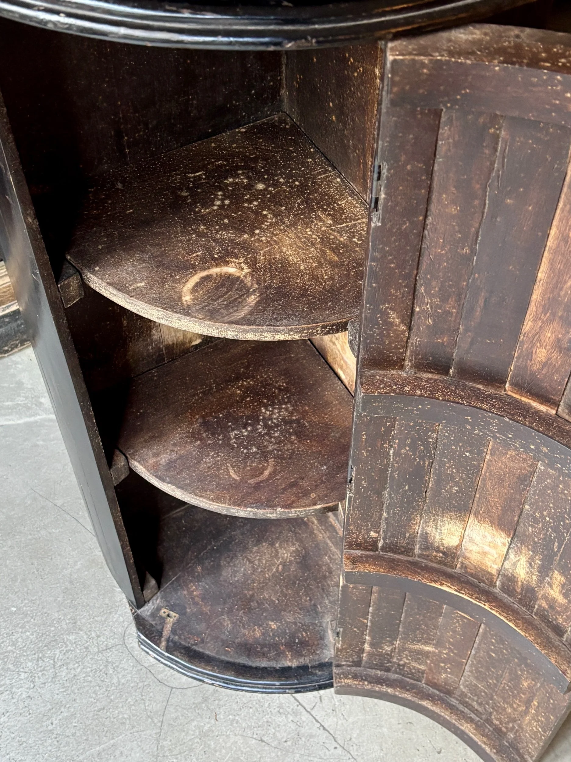 encoignure-anglaise-meuble-angle-bibliotheque-bois-noirci-xix-eme-axs-desig-paris-france