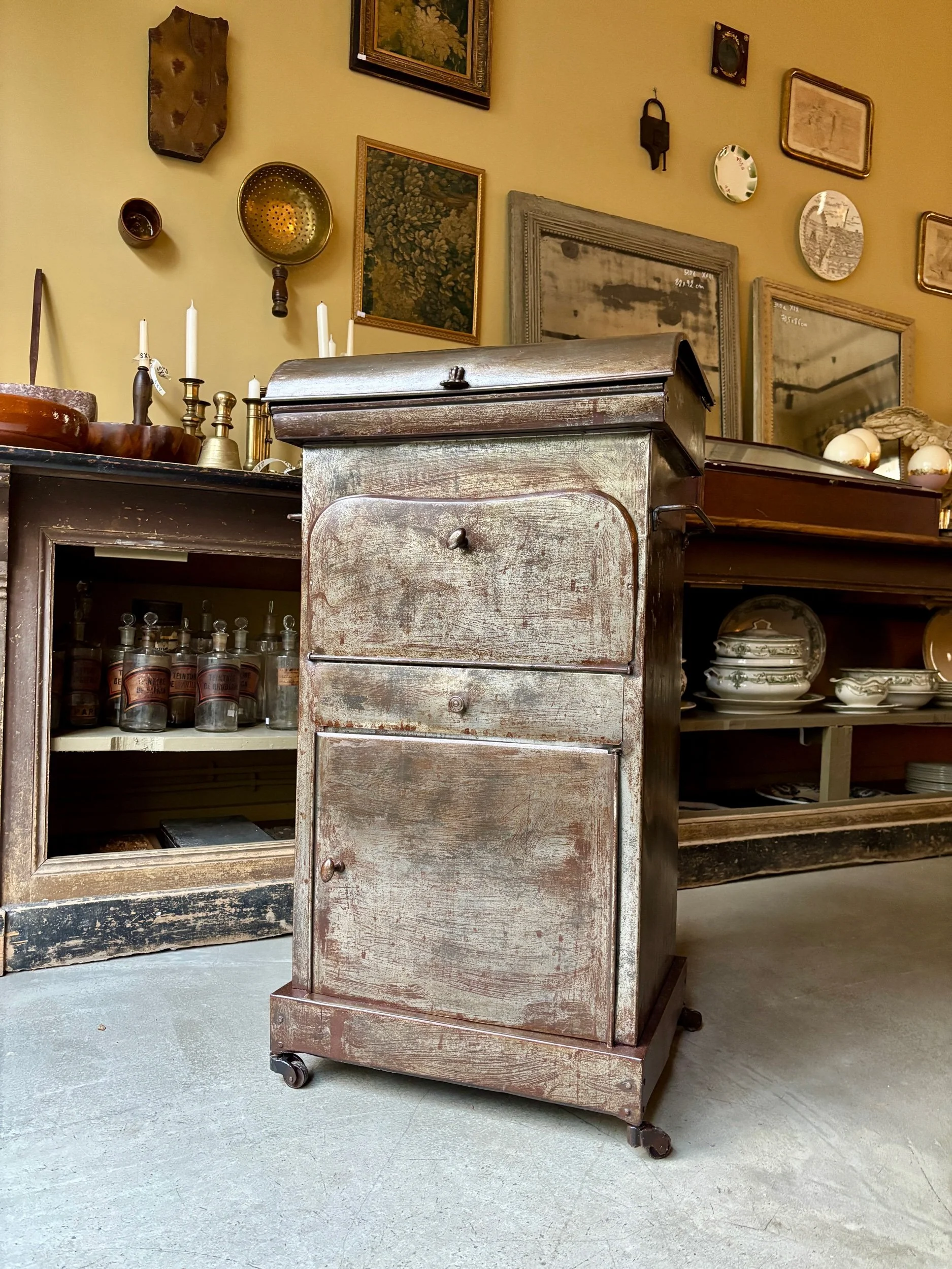 meuble-toilette-metal-napoleon-iii-vintage-axs-design-paris-france