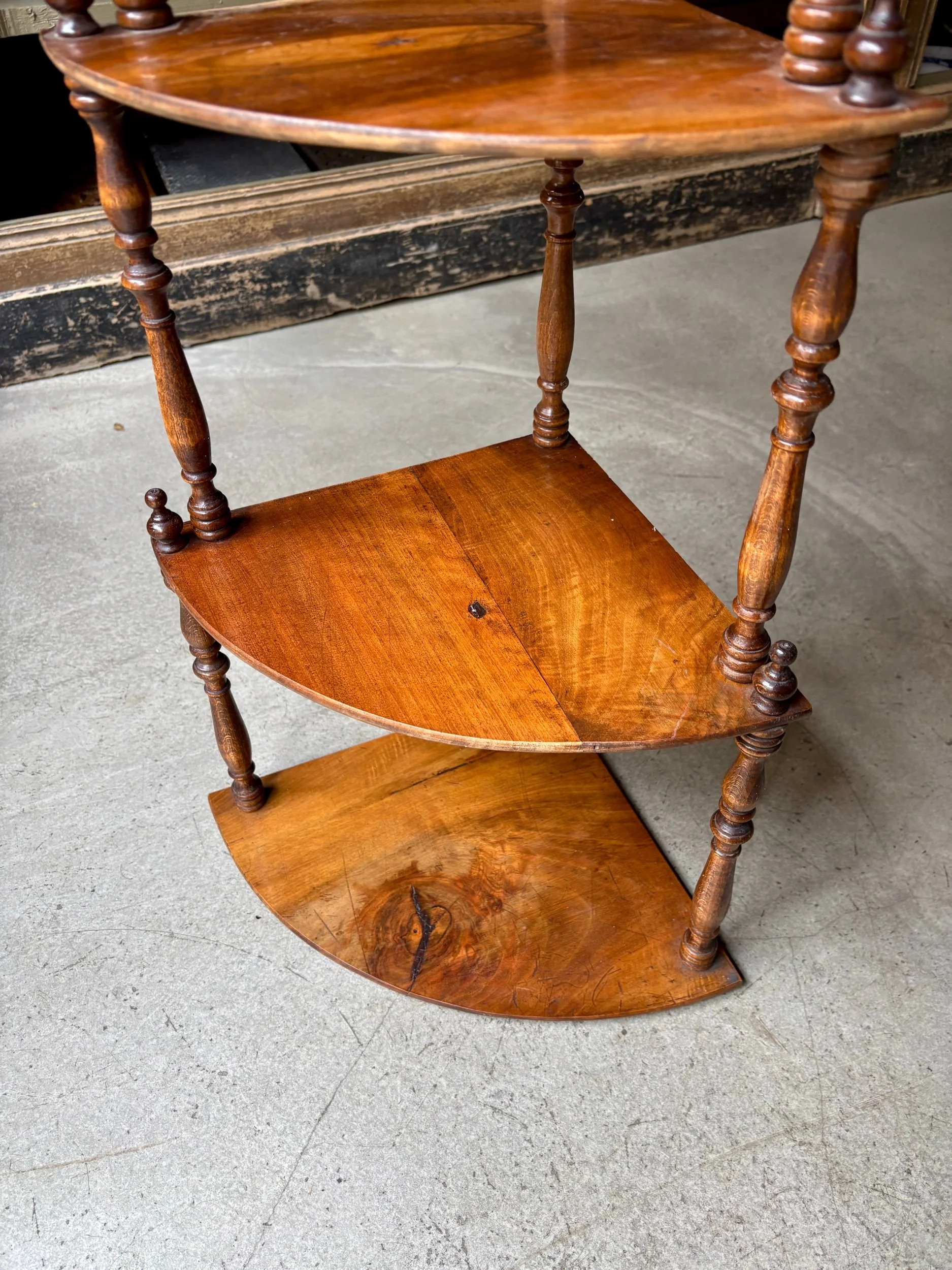 etagere-murale-coin-bois-fonce-meuble-vintage-axs-design-paris-france