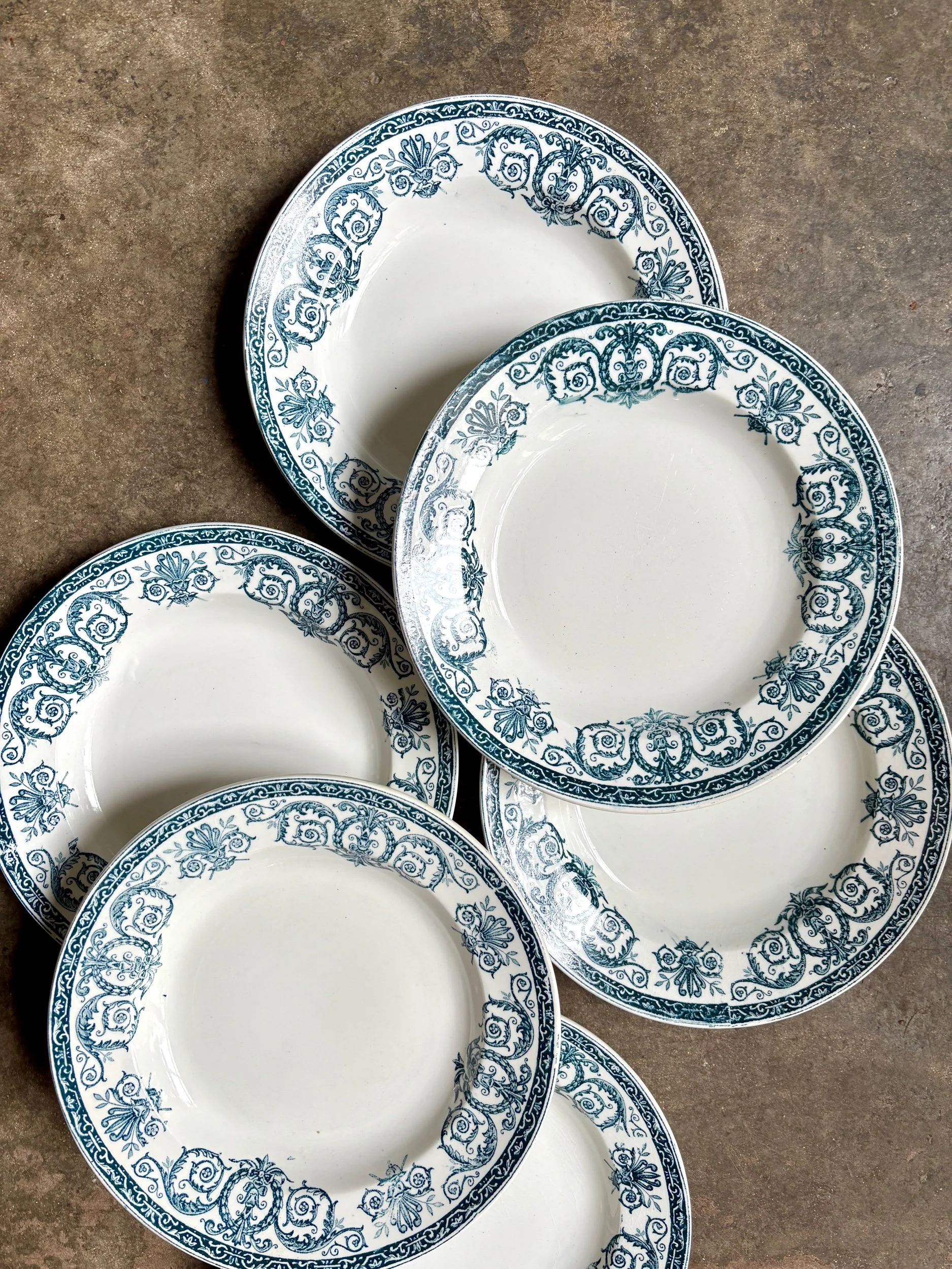 6 assiettes creuses Léon Graves en terre de fer, service "Marie-Louise"