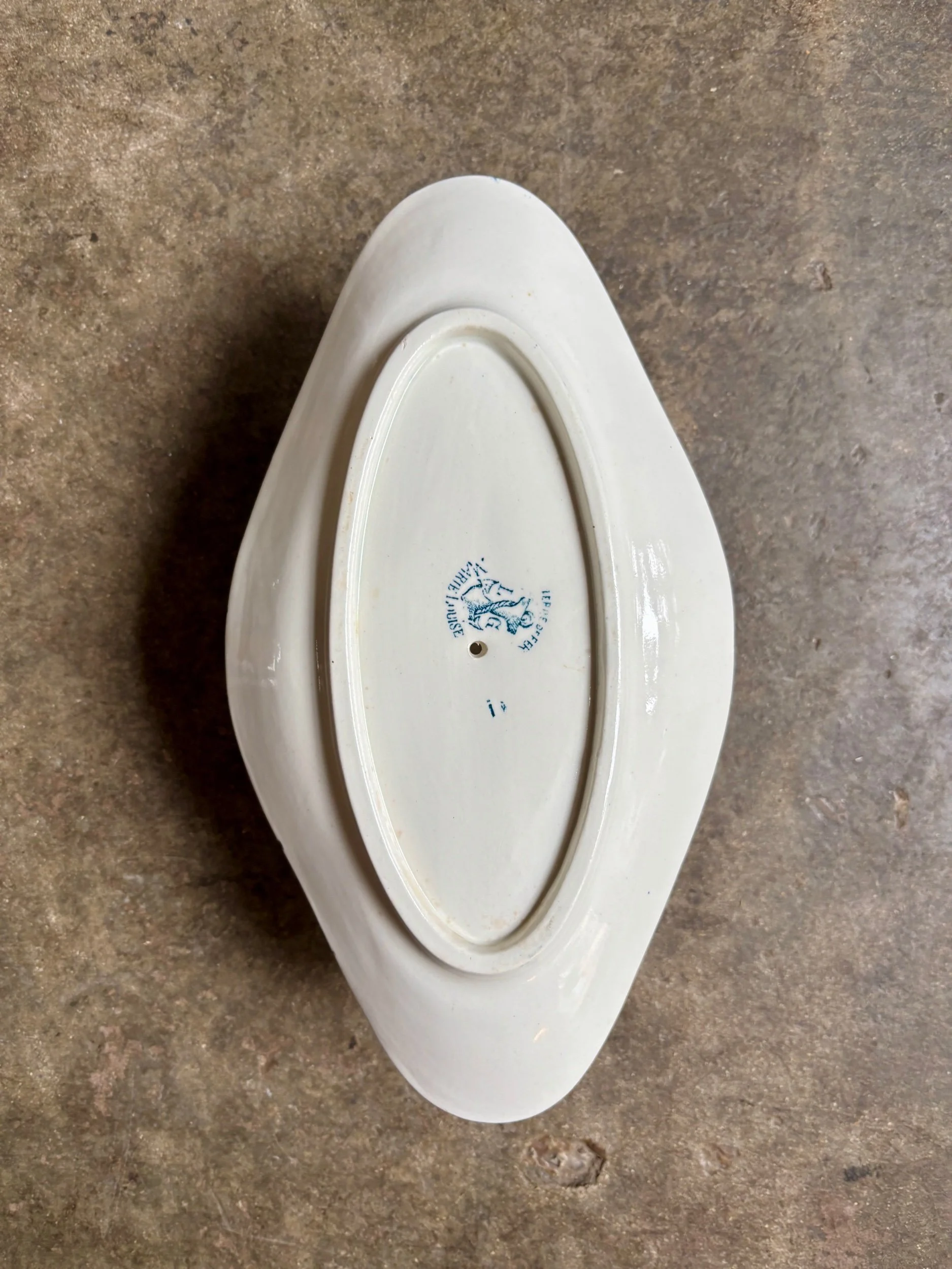 sauciere-leon-graves-marie-louise-terre-fer-bleu-vaisselle-vintage-axs-design-paris-france