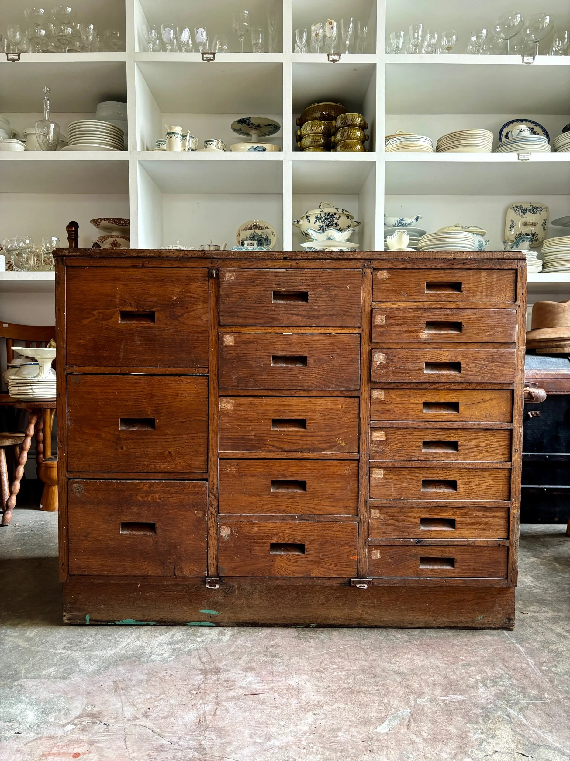 meuble-metier-tiroirs-rangement-bois-commode-vintage-axs-design-paris-france